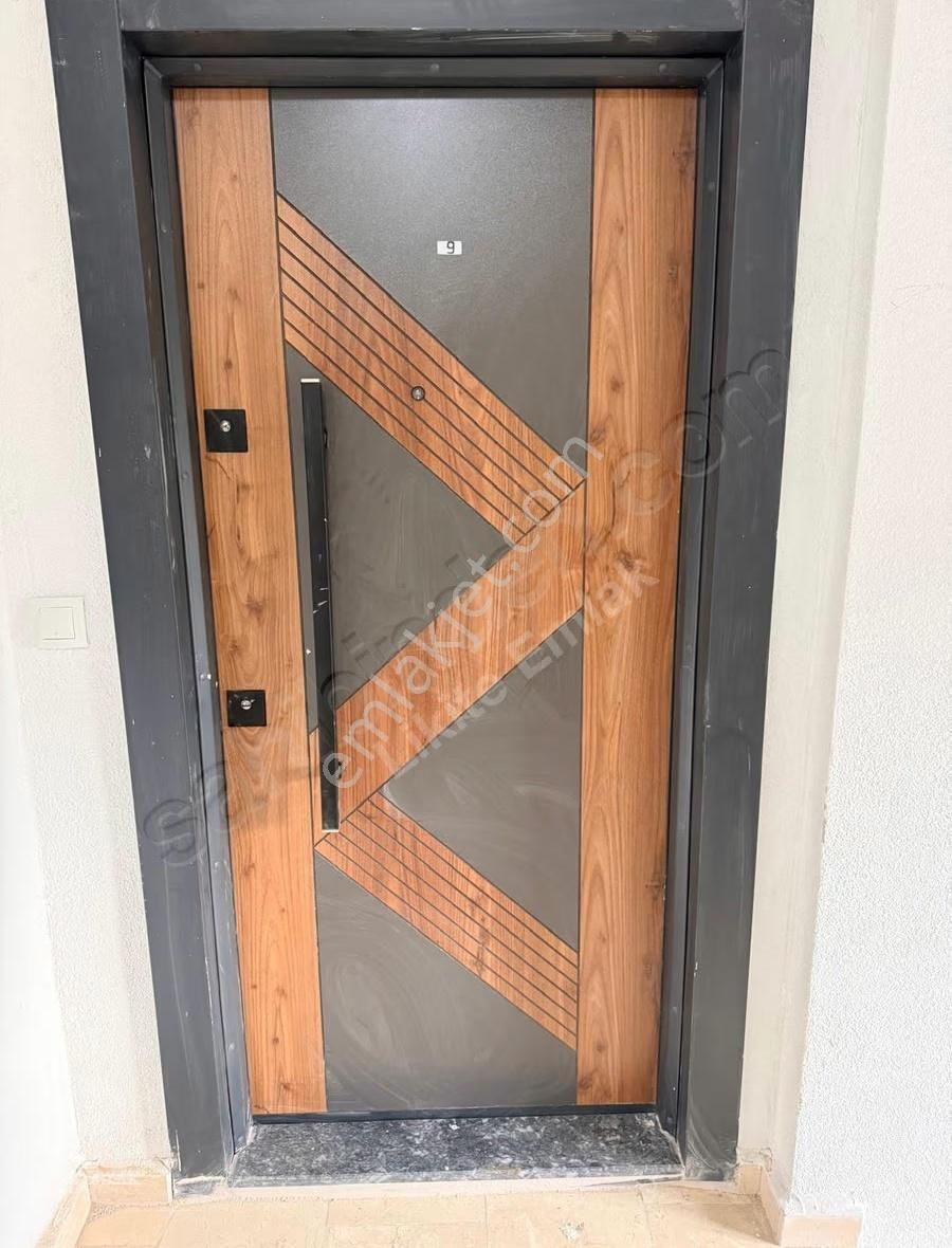 Likite Emlak'tan Cumhuriyetde Kiralık 2+1 Yeni Daire - Görsel 3