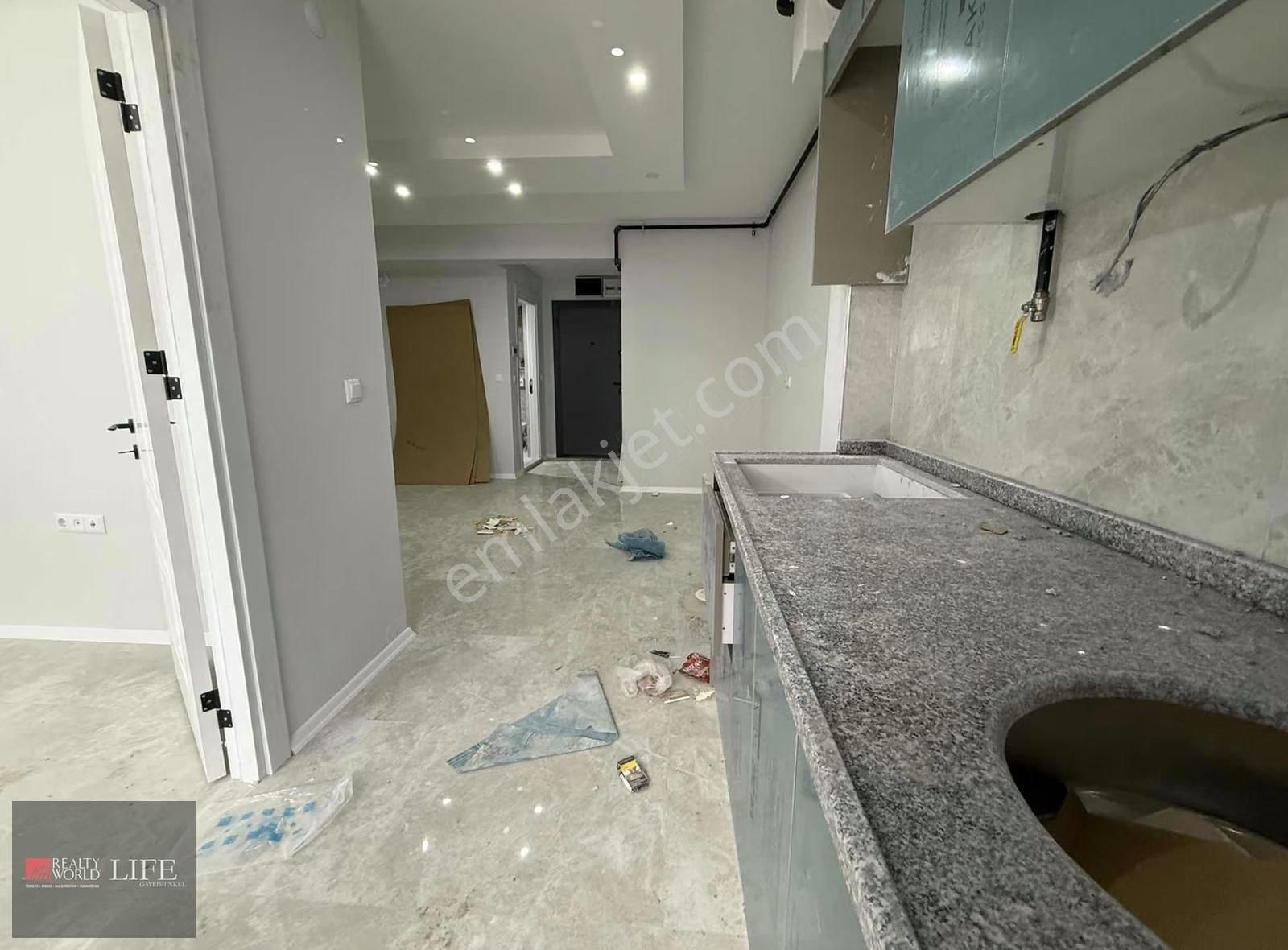 Rw Lıfe // Emek Mh. Ertaş Tramvayda 65m2 1+1 Satılık Daire - Görsel 3