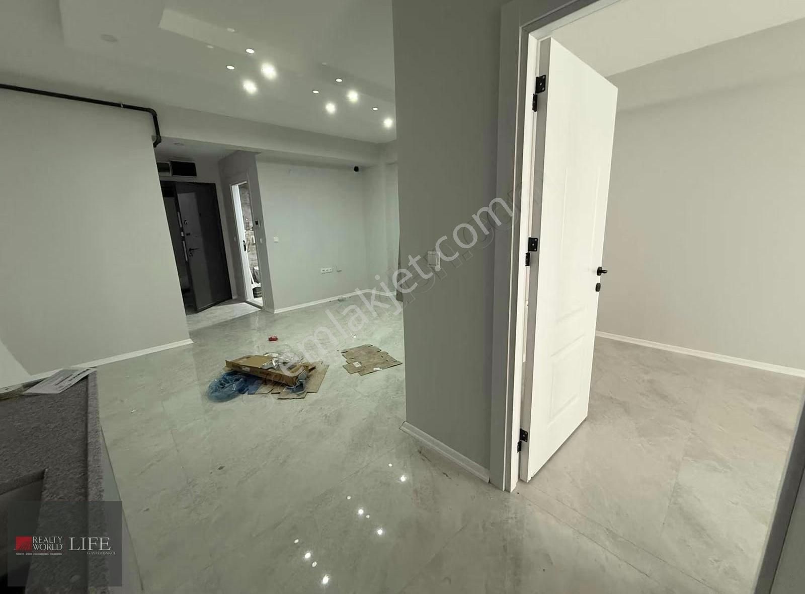 Rw Lıfe // Emek Mh. Ertaş Tramvayda 55m2 1+1 Satılık Daire - Görsel 2