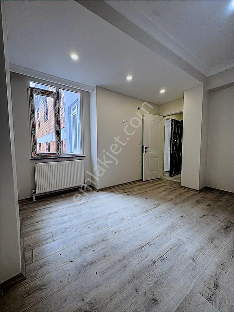 Yeşilova'da E-5'e 2 Dakika! Köşe Konum, Kapalı Otoparklı Sıfır 2 - Görsel 6