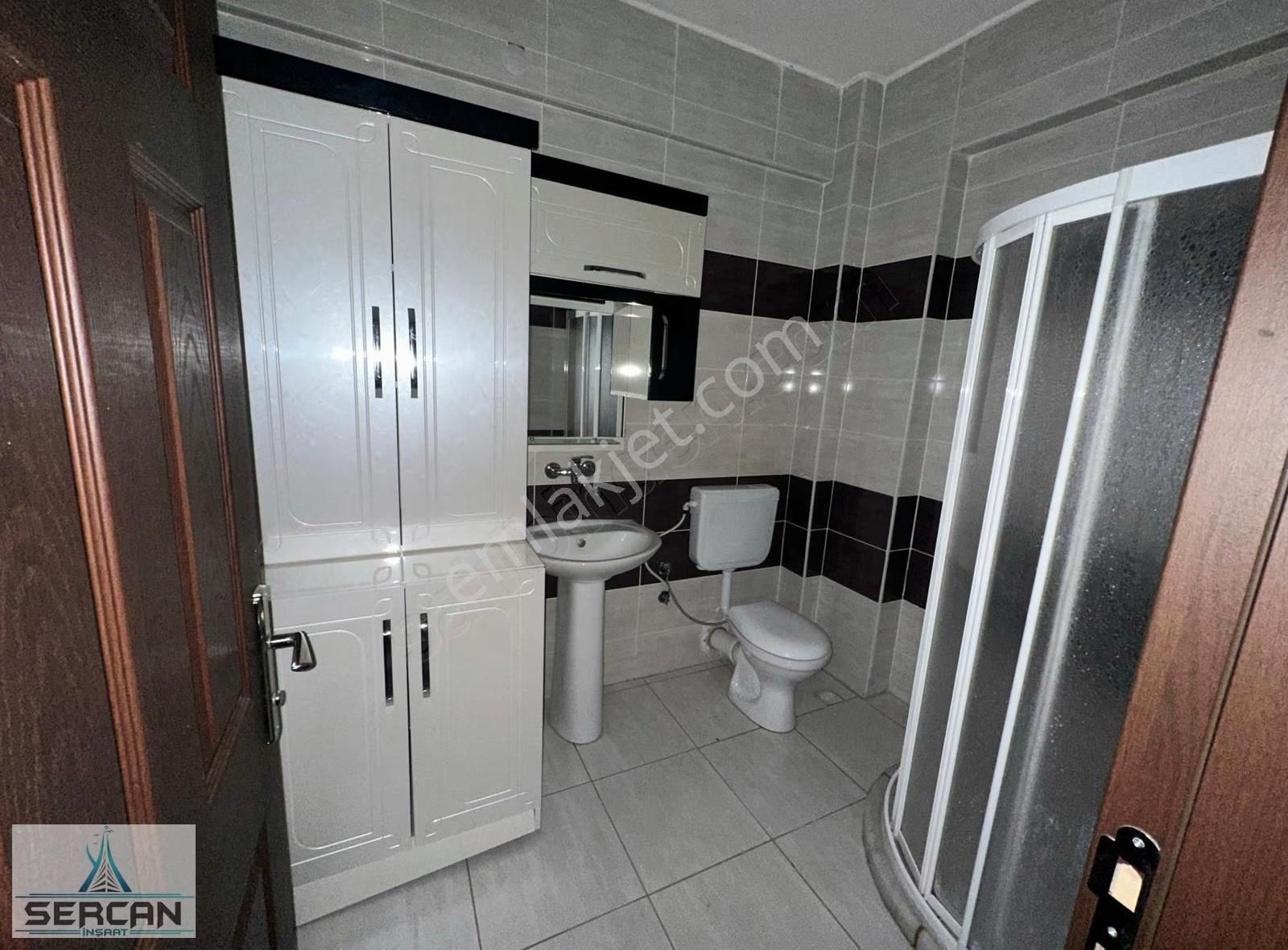 Akabe Siteleri Panjurlu Cambalkonlu 2+1 Bakımlı Daire - Görsel 6