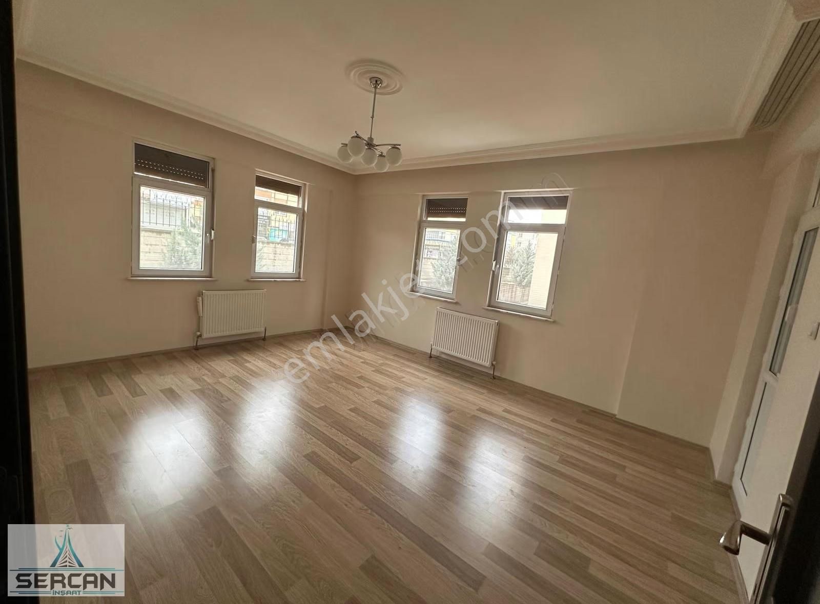 Akabe Siteleri Panjurlu Cambalkonlu 2+1 Bakımlı Daire - Görsel 15