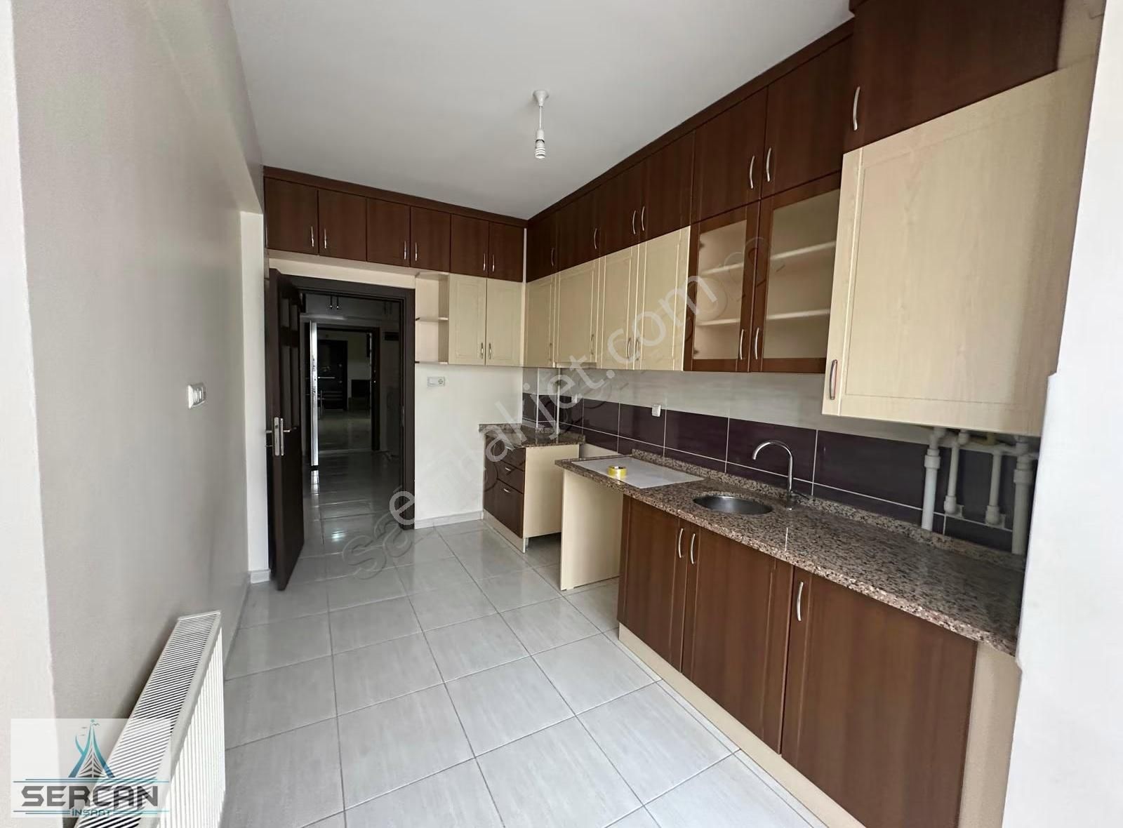 Akabe Siteleri Panjurlu Cambalkonlu 2+1 Bakımlı Daire - Görsel 22