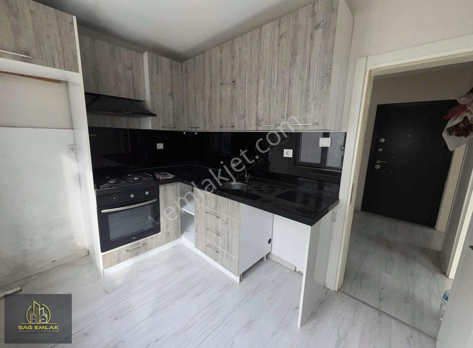 Hamitlerde Kiralık Daire 2+1 Ara Kat