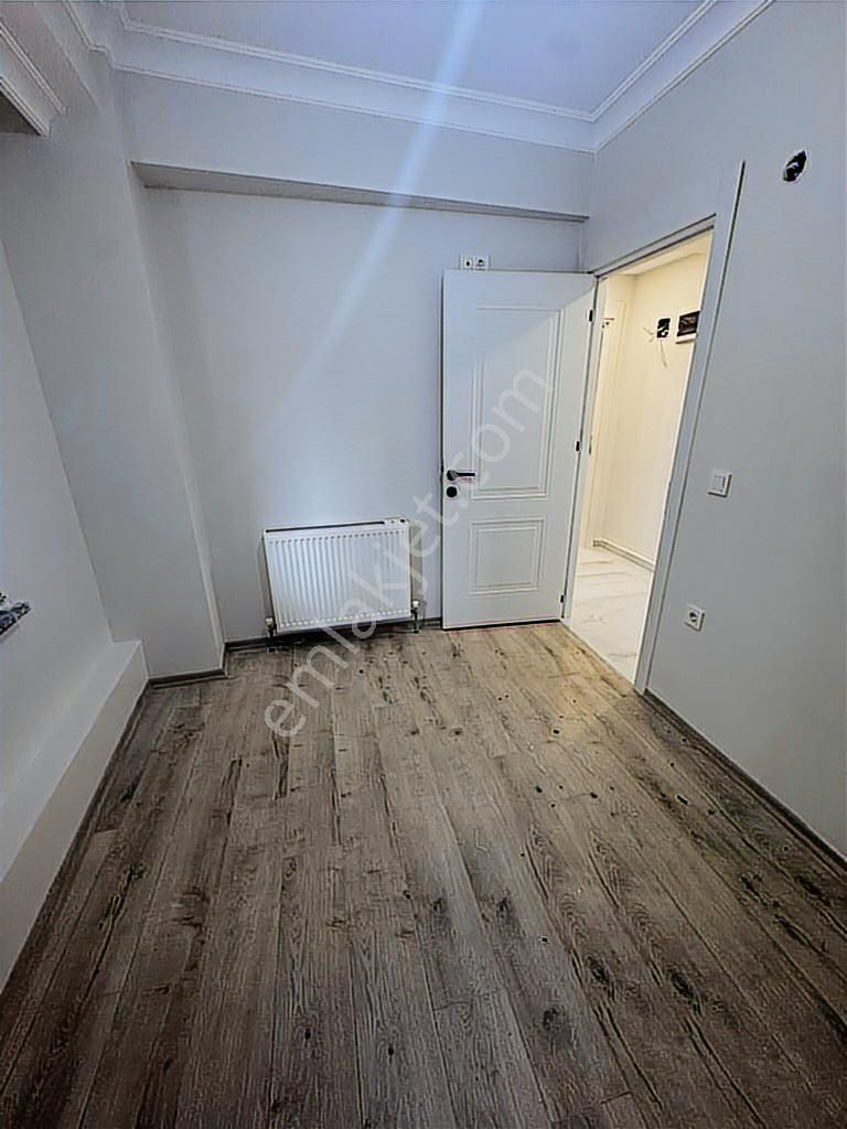 Metrobüse 2 Dakika Mesafede, Açık Mutfaklı 2+1 Satılık Daire - Görsel 5