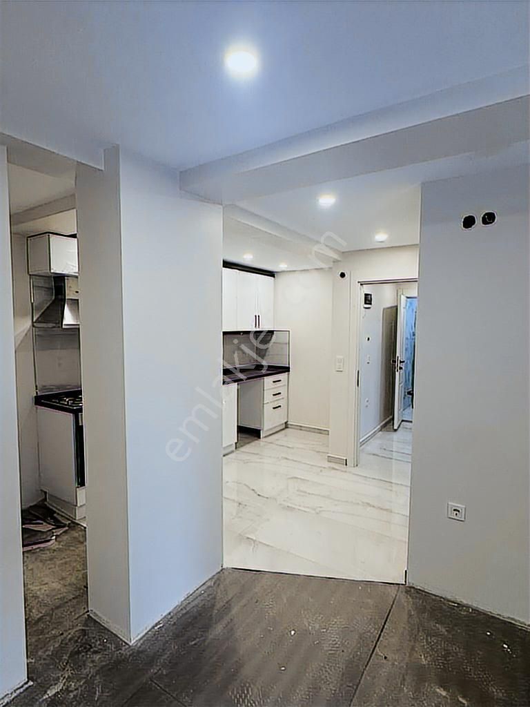 Metrobüse 2 Dakika Mesafede, Açık Mutfaklı 2+1 Satılık Daire - Görsel 10