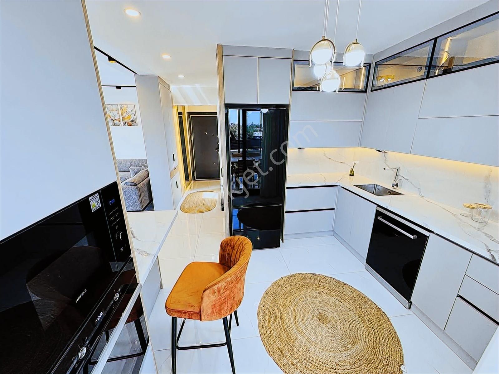 Kuşadası Davutlar'da Şömineli Müstakil Havuzlu 3+1 Sıfır Villa - Görsel 10