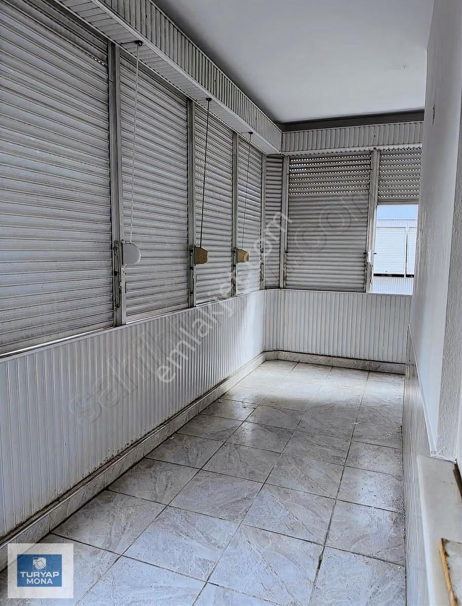 Yeşılbahçe Mahallesi'nde Geniş 3+1 Yeni Boyalı Daire - Görsel 4