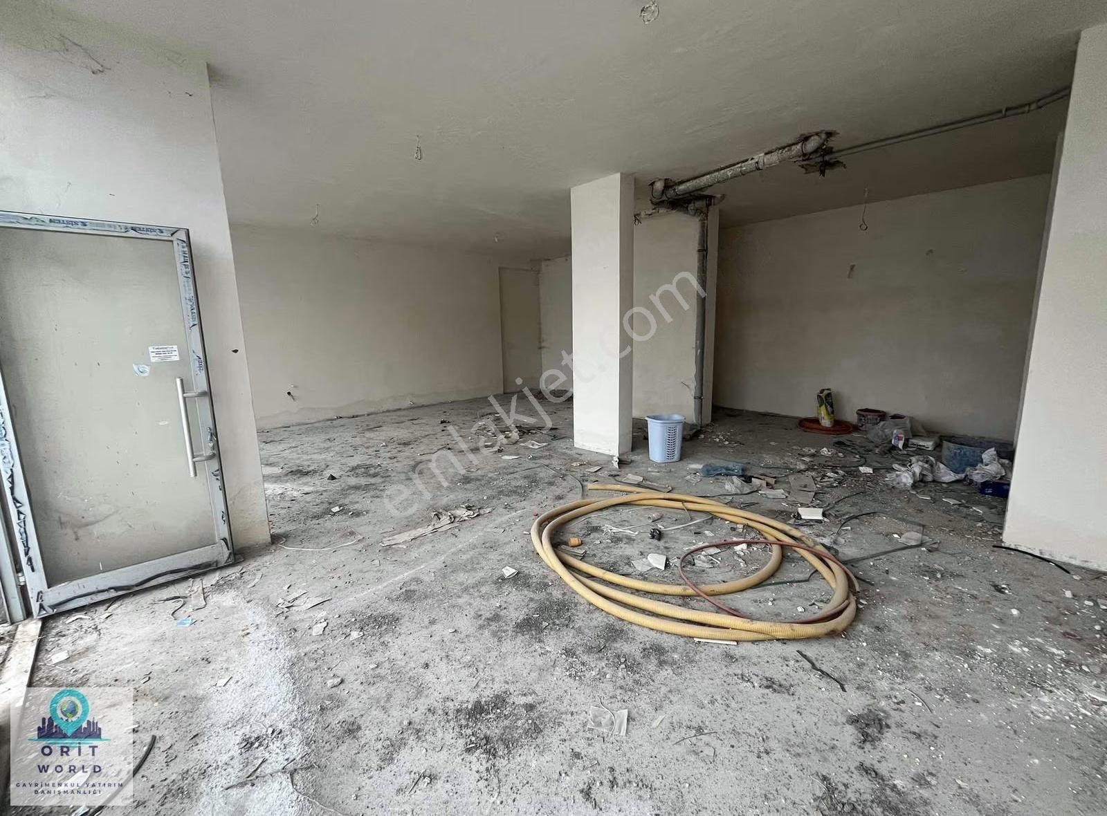 İşlek Caddede Kiralık 5 Bölümden Oluşan Toplam 425m² Dükkan - Görsel 13