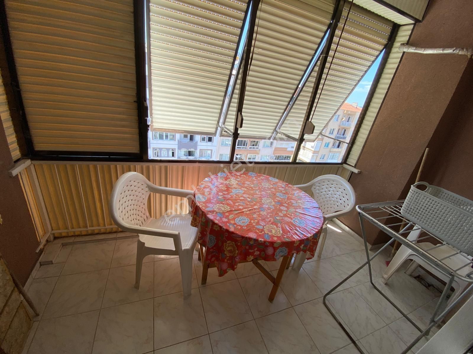 Aliağa Merkezde 3+1 Eşyalı Daire - Görsel 29