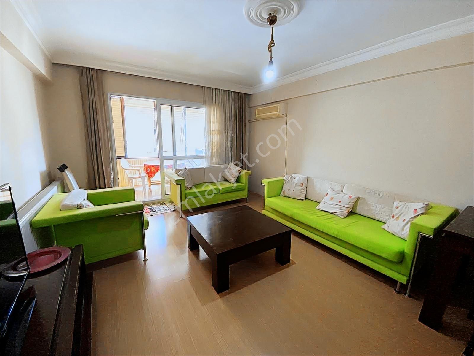 Aliağa Merkezde 3+1 Eşyalı Daire - Görsel 2