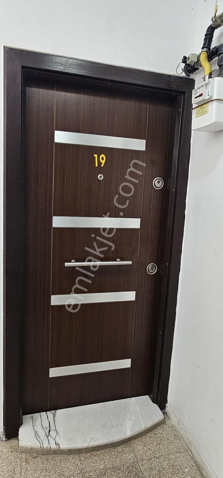 Aliağa Merkezde 3+1 Eşyalı Daire - Görsel 14