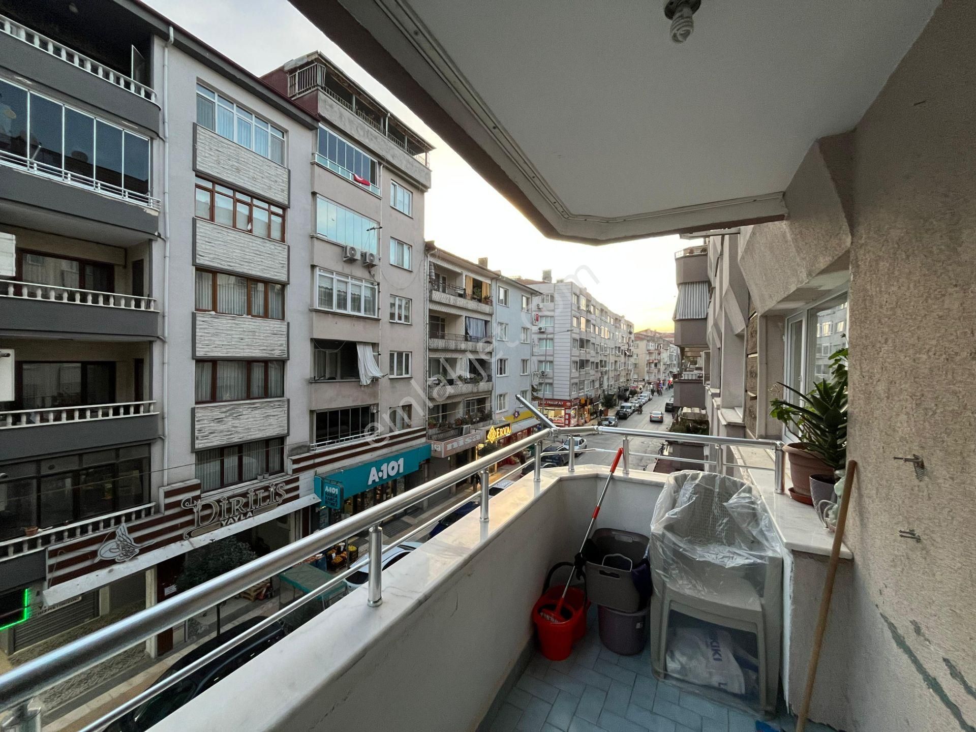 Yalova Merkez Süleymanbey'de Pazar Yanı Kiralık Geniş 3+1 Daire - Görsel 12