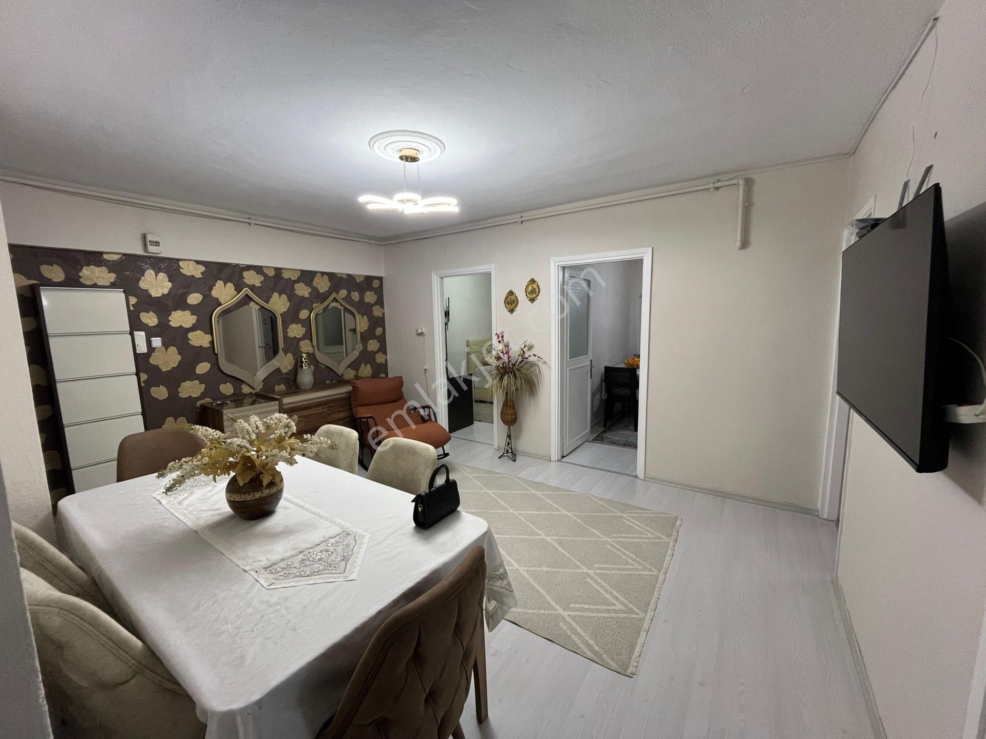 Yalova Merkez Süleymanbey'de Pazar Yanı Kiralık Geniş 3+1 Daire - Görsel 3