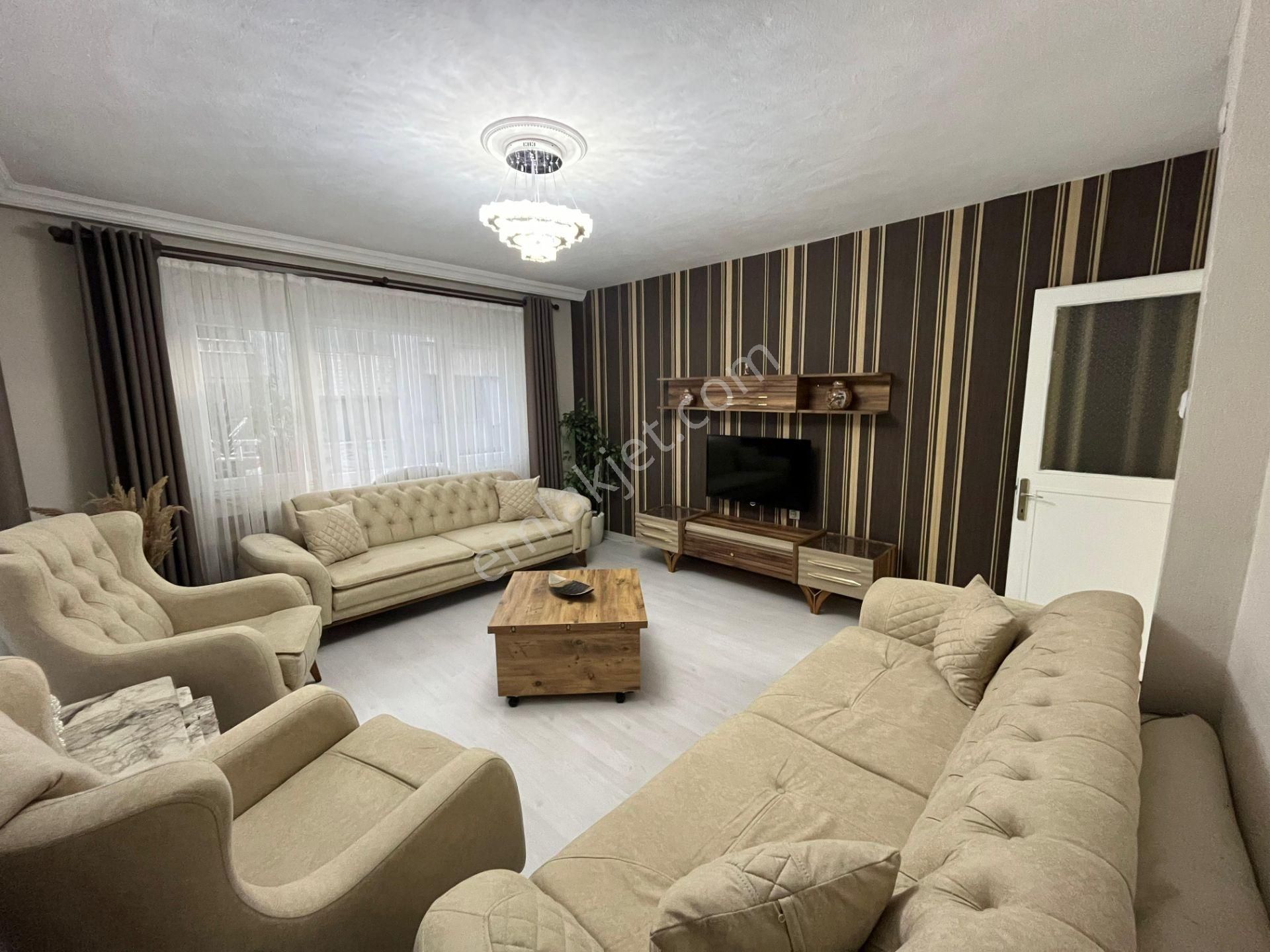 Yalova Merkez Süleymanbey'de Pazar Yanı Kiralık Geniş 3+1 Daire