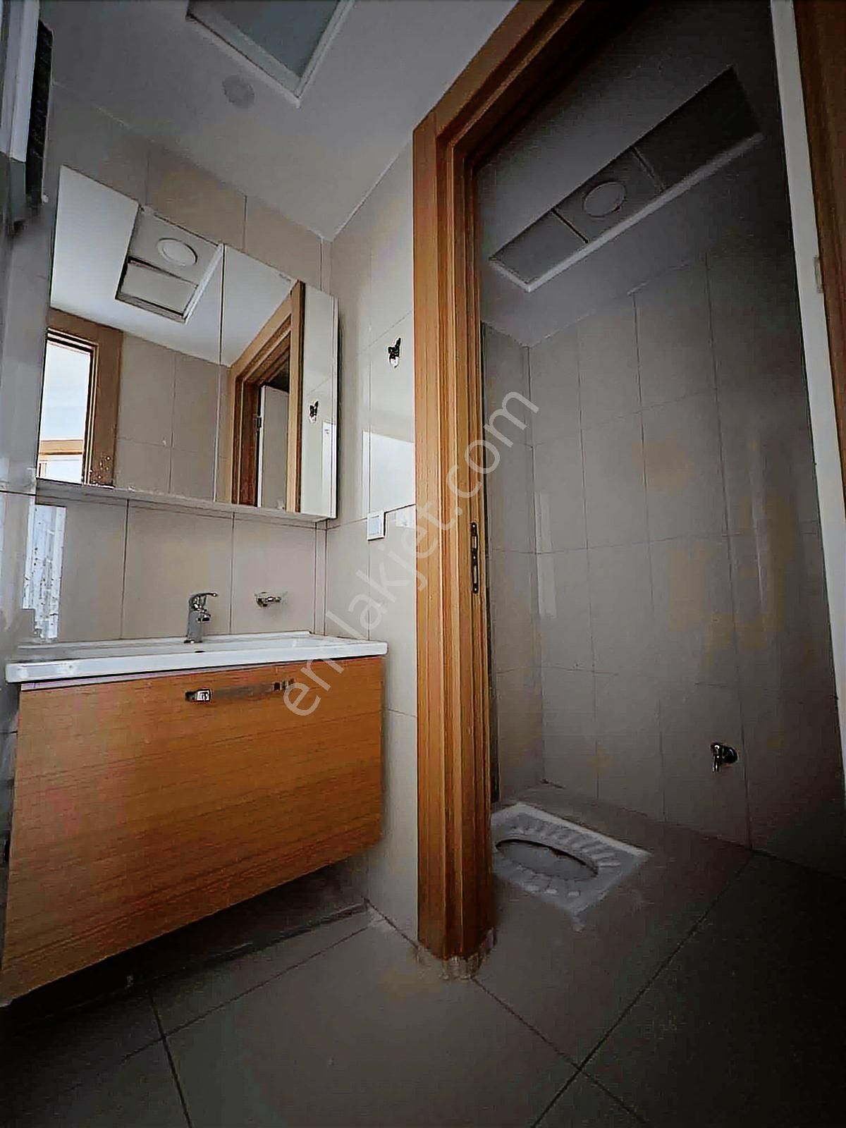 686 Etapta Muhtşem Lokasyon !!! - Görsel 2