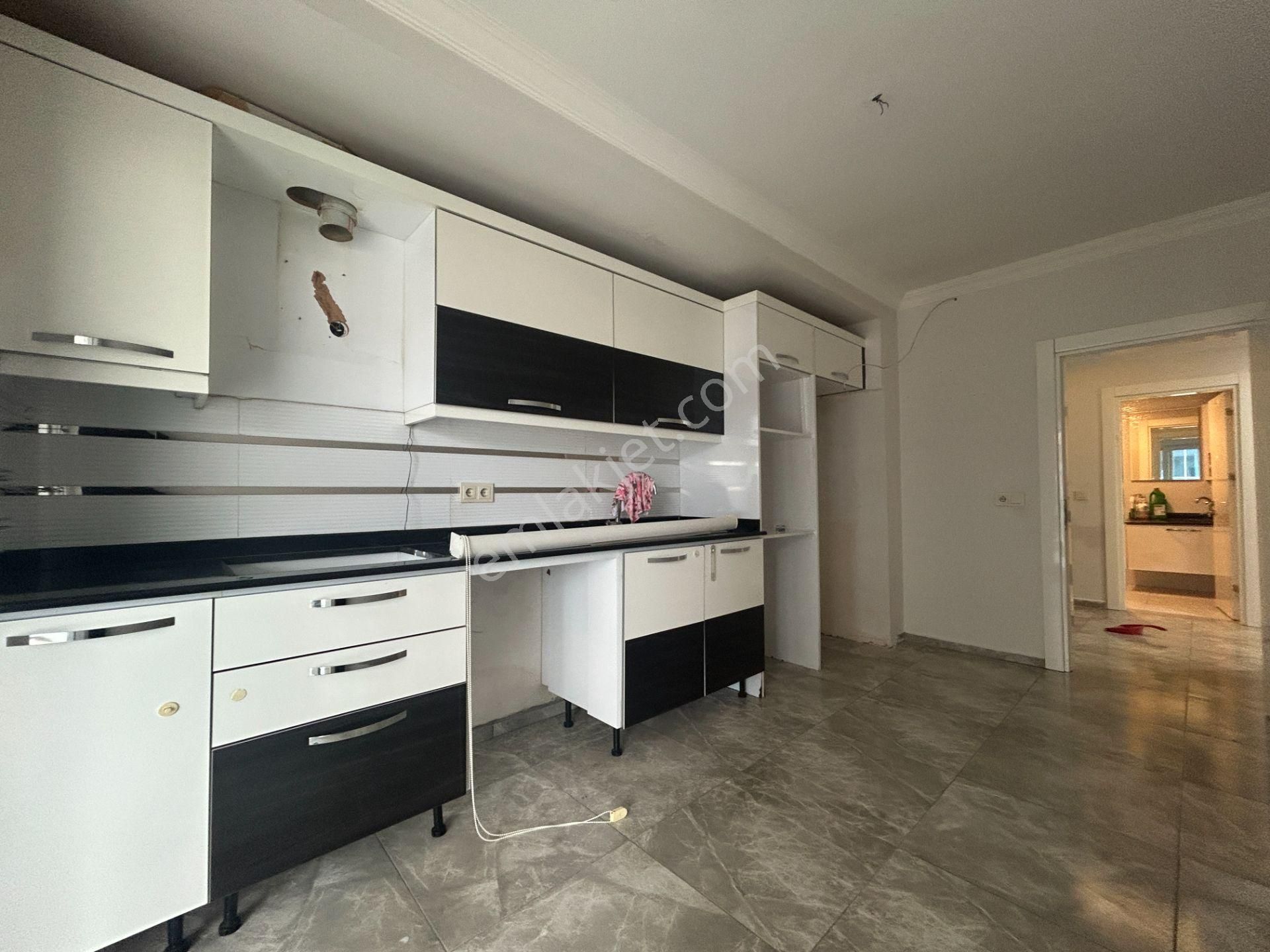 Alanya Çıplaklı'da Kiralık Site İçerisinde 3+1 Boş Daire - Görsel 7