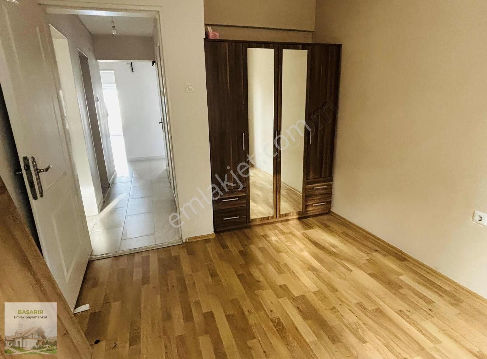 Narlıdere Arı Sitesinde Deniz Manzaralı 3+1asansörlü Otoparklı.. - Görsel 4