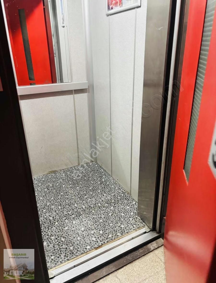 Narlıdere Arı Sitesinde Deniz Manzaralı 3+1asansörlü Otoparklı.. - Görsel 10