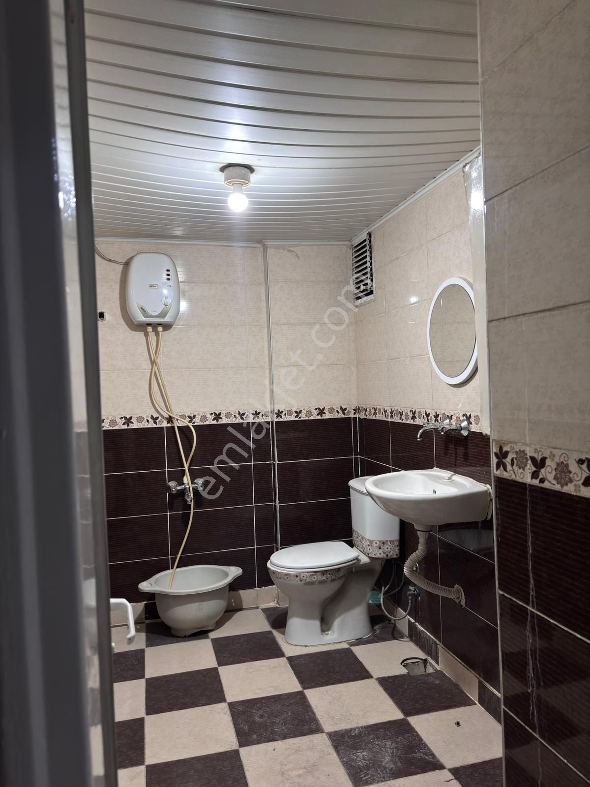 Atakent Sitesi’nde Ferah Ve Kullanışlı 2+1 Daire - Görsel 19