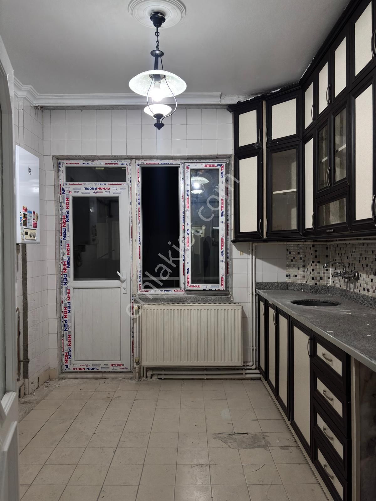 Atakent Sitesi’nde Ferah Ve Kullanışlı 2+1 Daire - Görsel 25