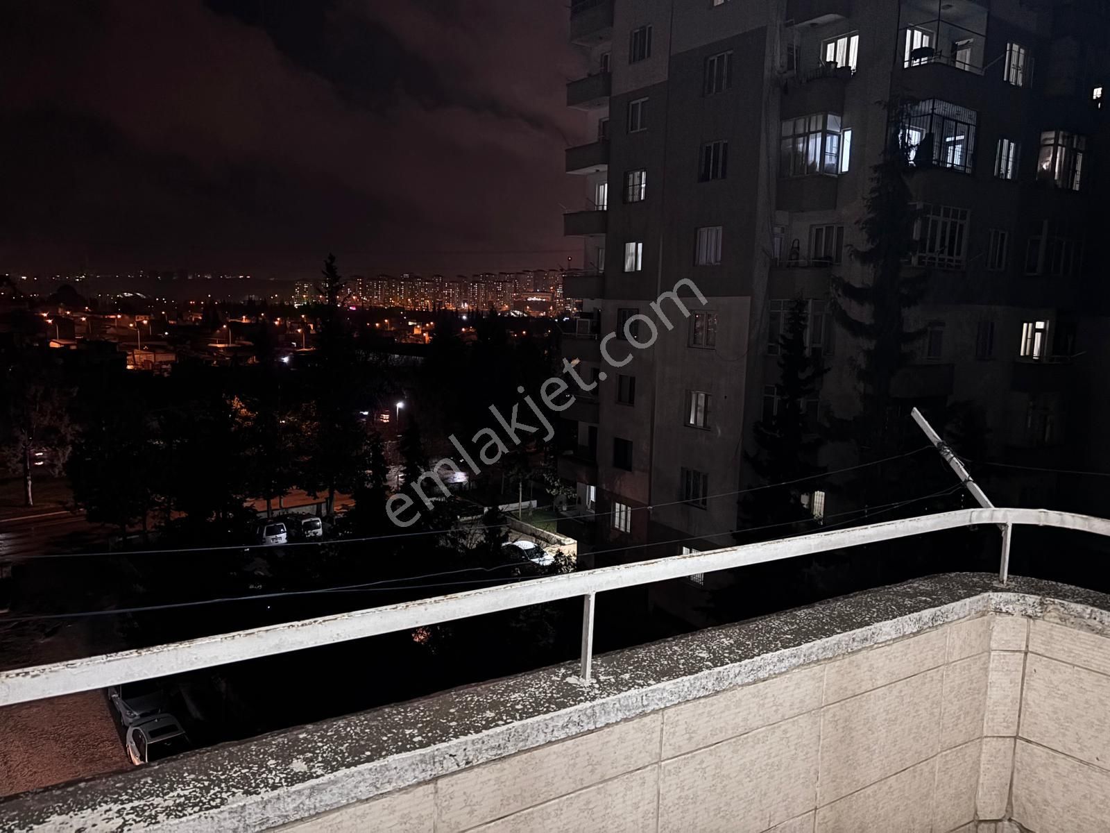 Atakent Sitesi’nde Ferah Ve Kullanışlı 2+1 Daire - Görsel 29