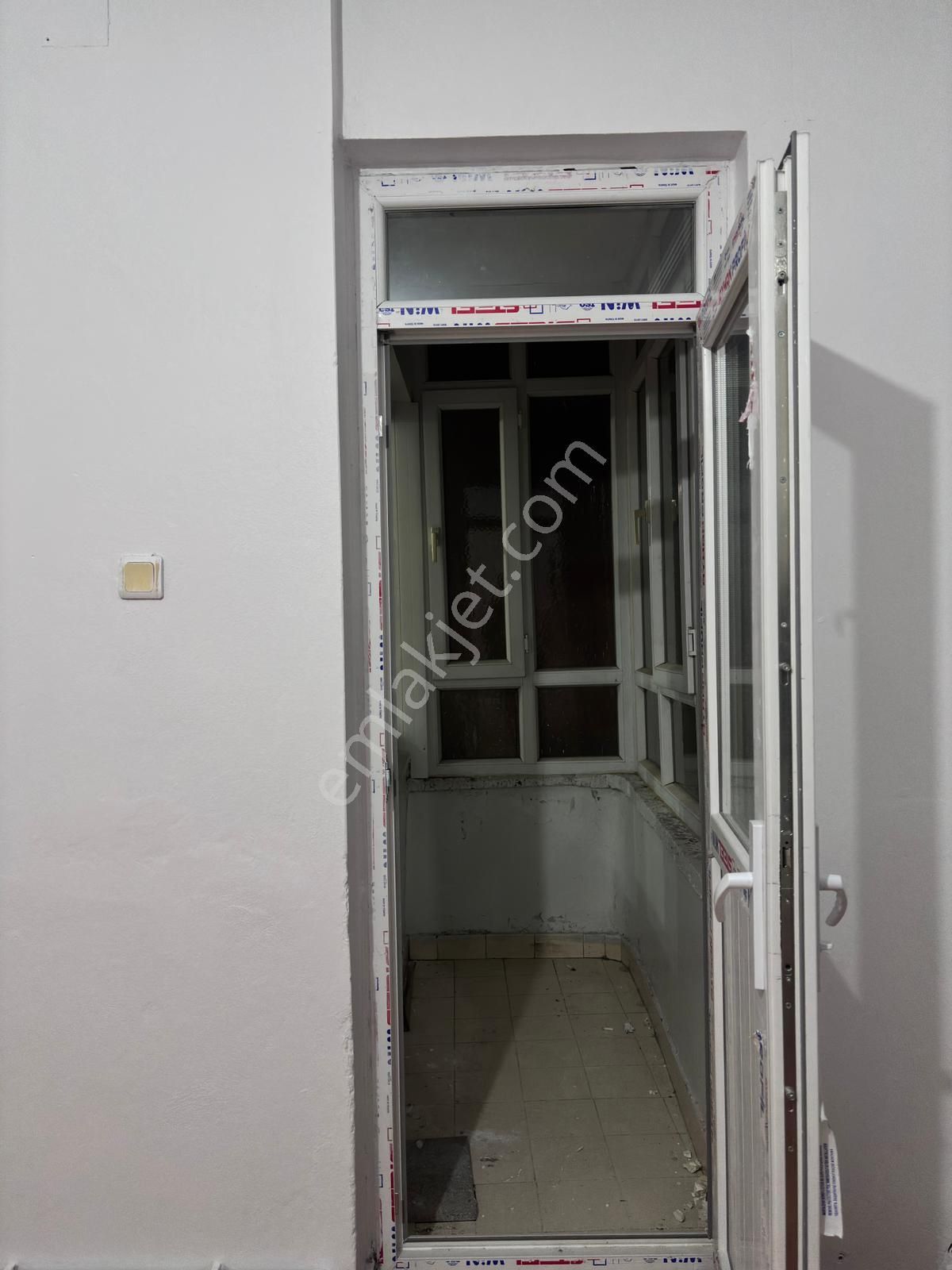 Atakent Sitesi’nde Ferah Ve Kullanışlı 2+1 Daire - Görsel 15