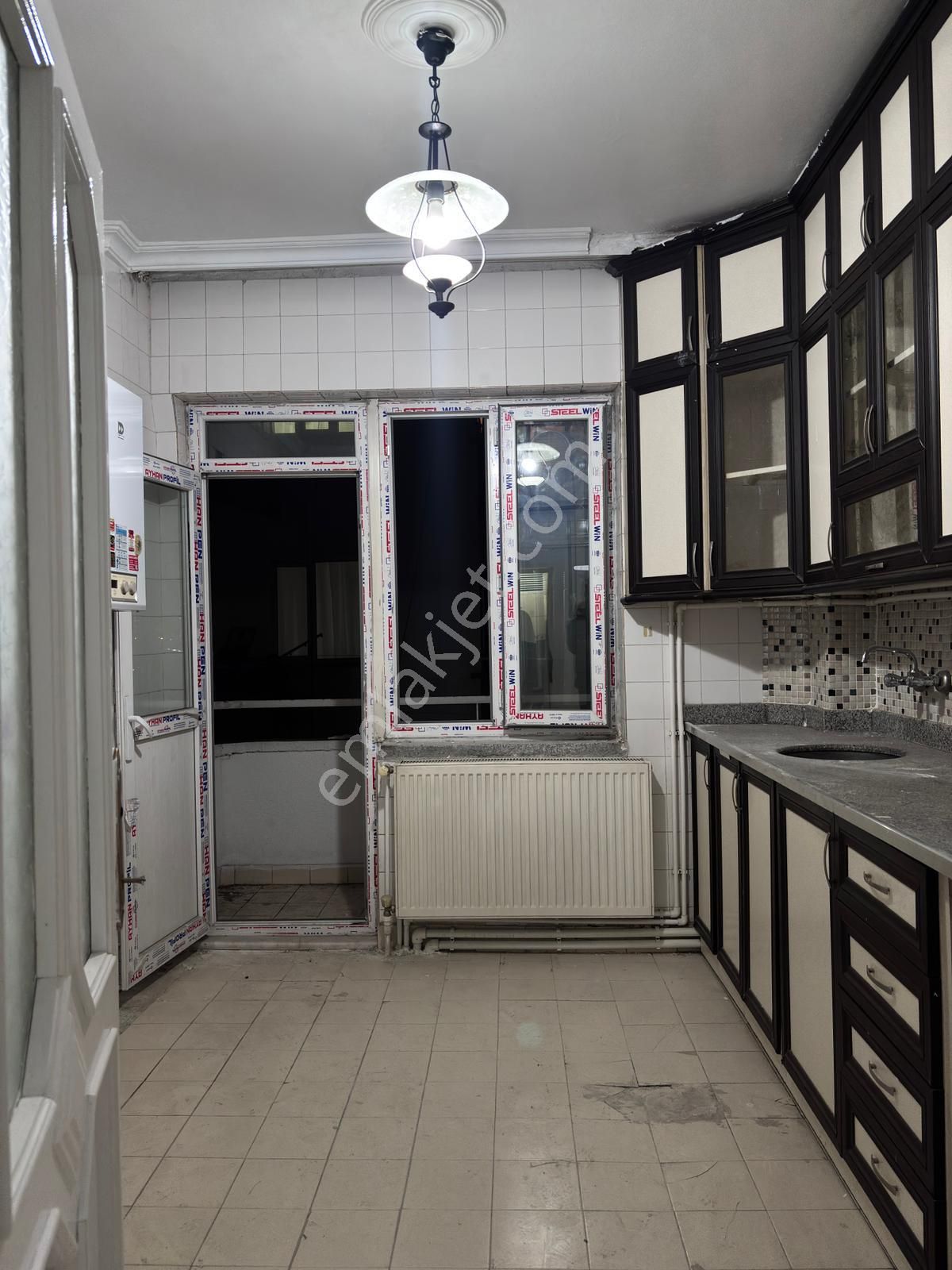 Atakent Sitesi’nde Ferah Ve Kullanışlı 2+1 Daire - Görsel 28