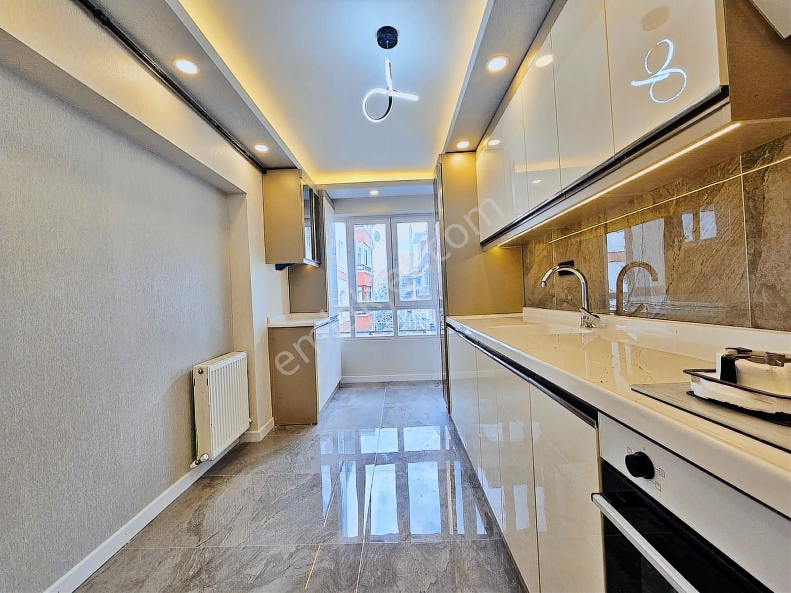 Elvan'da Kürşat Cad. Yanı Katta 3+1 Ultra Lüks Yapılı Daire - Görsel 2