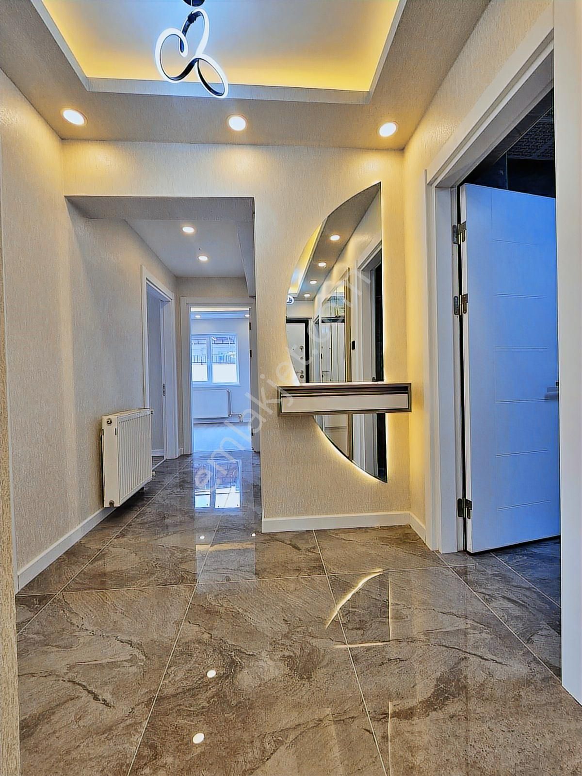 Elvan'da Kürşat Cad. Yanı Katta 3+1 Ultra Lüks Yapılı Daire - Görsel 29