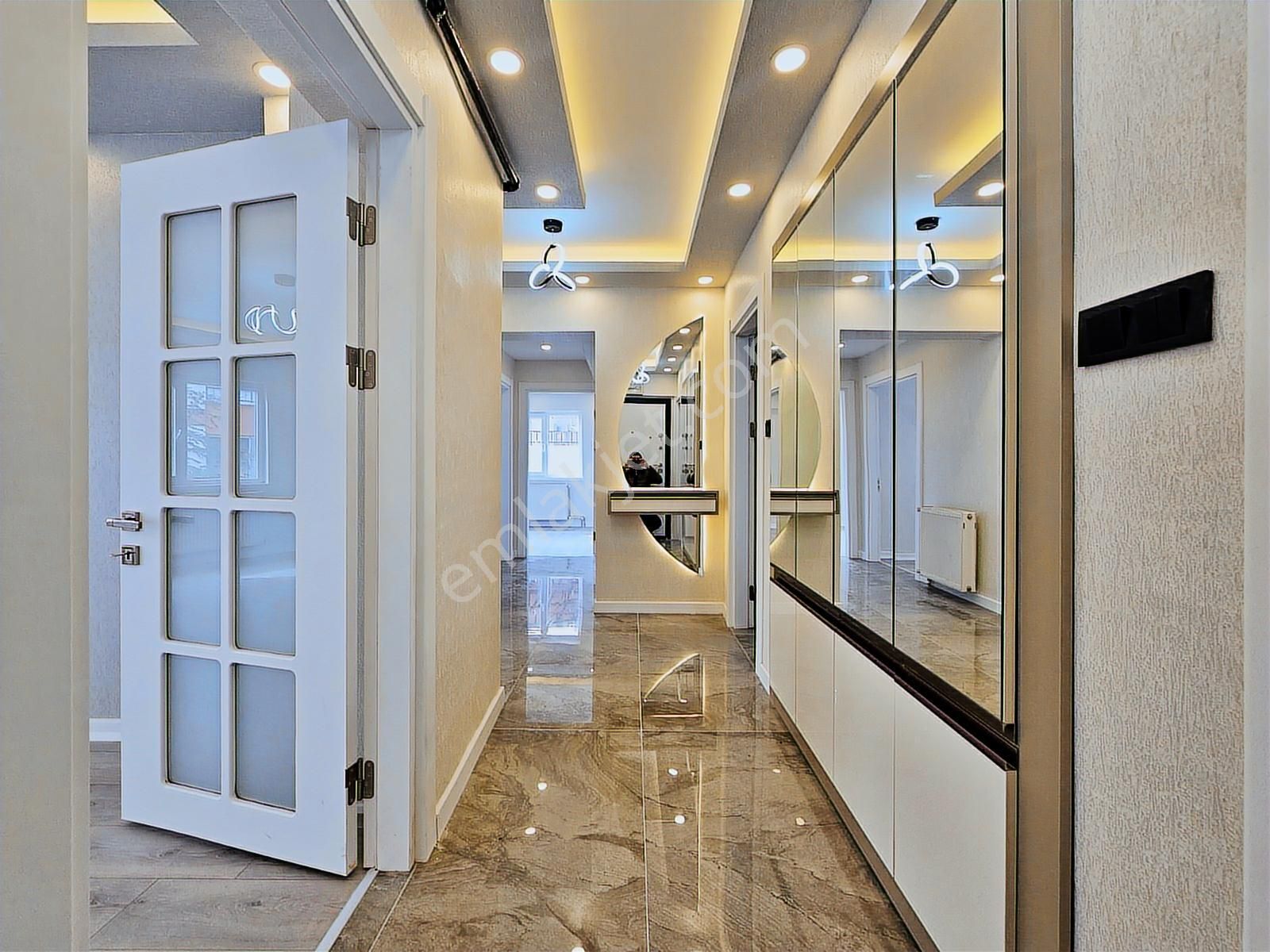 Elvan'da Kürşat Cad. Yanı Katta 3+1 Ultra Lüks Yapılı Daire - Görsel 16