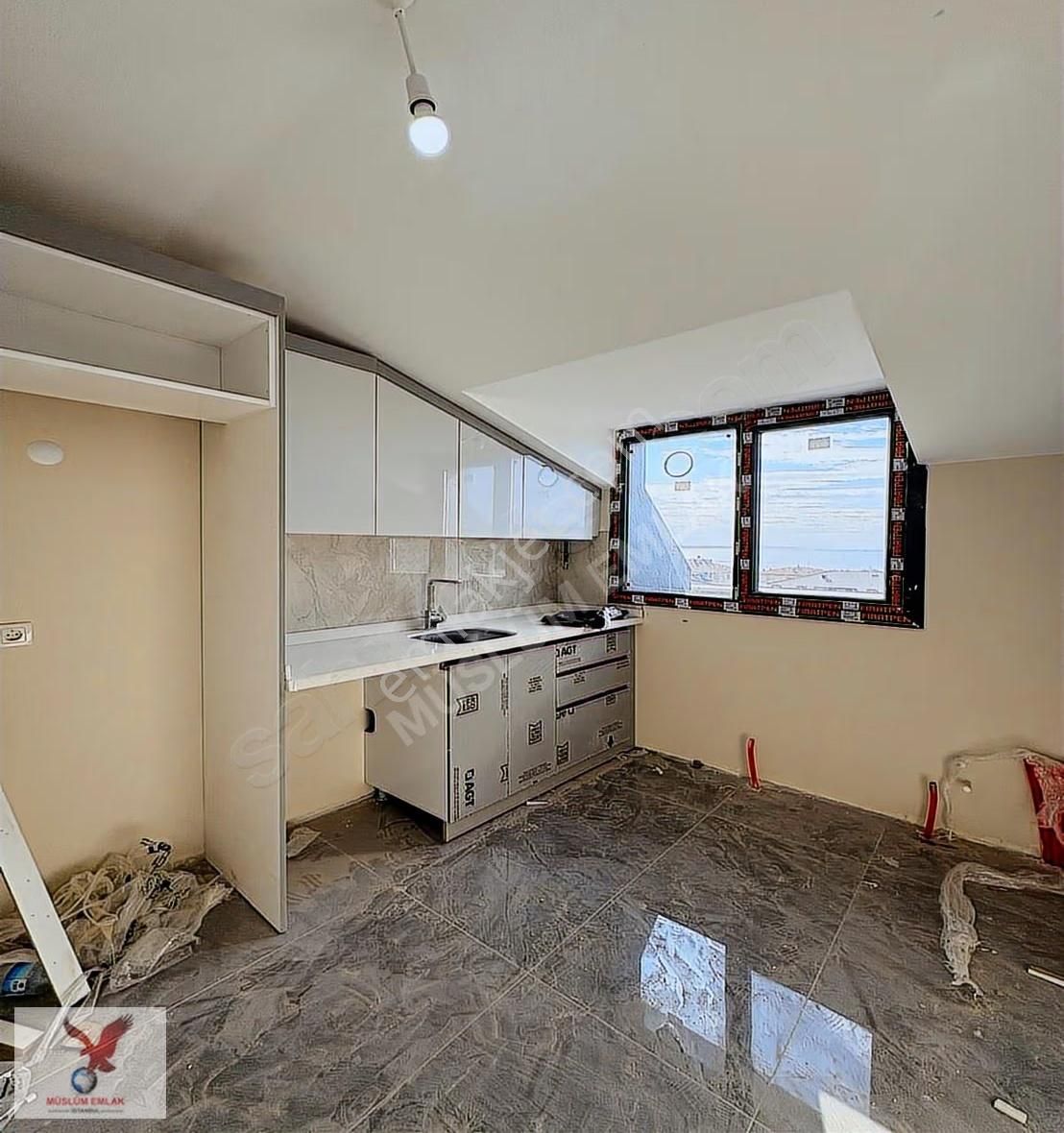 Avcılar Site İçerisinde Merkezde 5+2 Sıfır Deniz Manzaralı Daire - Görsel 35