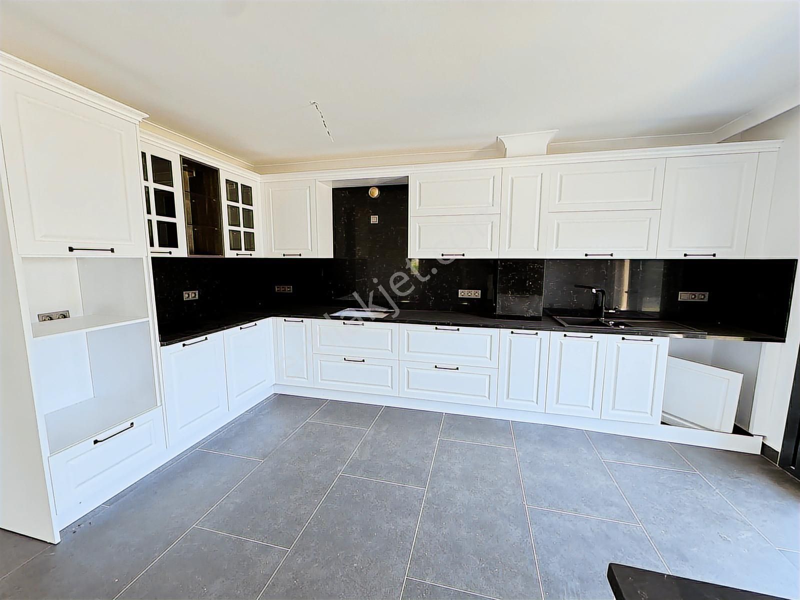 Turgutreis Merkez'de Satılık Tam Müstakil 4+1 Villa - Görsel 18