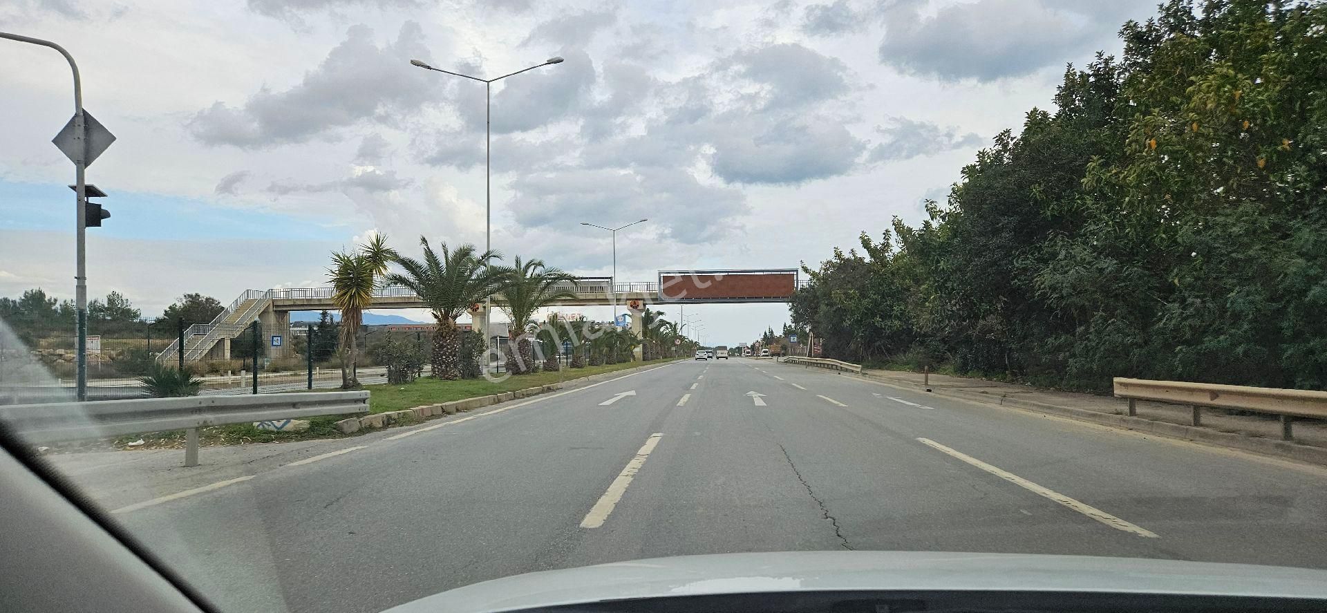 Alanya Türkler Mah. Deniz Manzaralı Satılık Site İçinde Havuzlu 3+1 Villa - Görsel 35