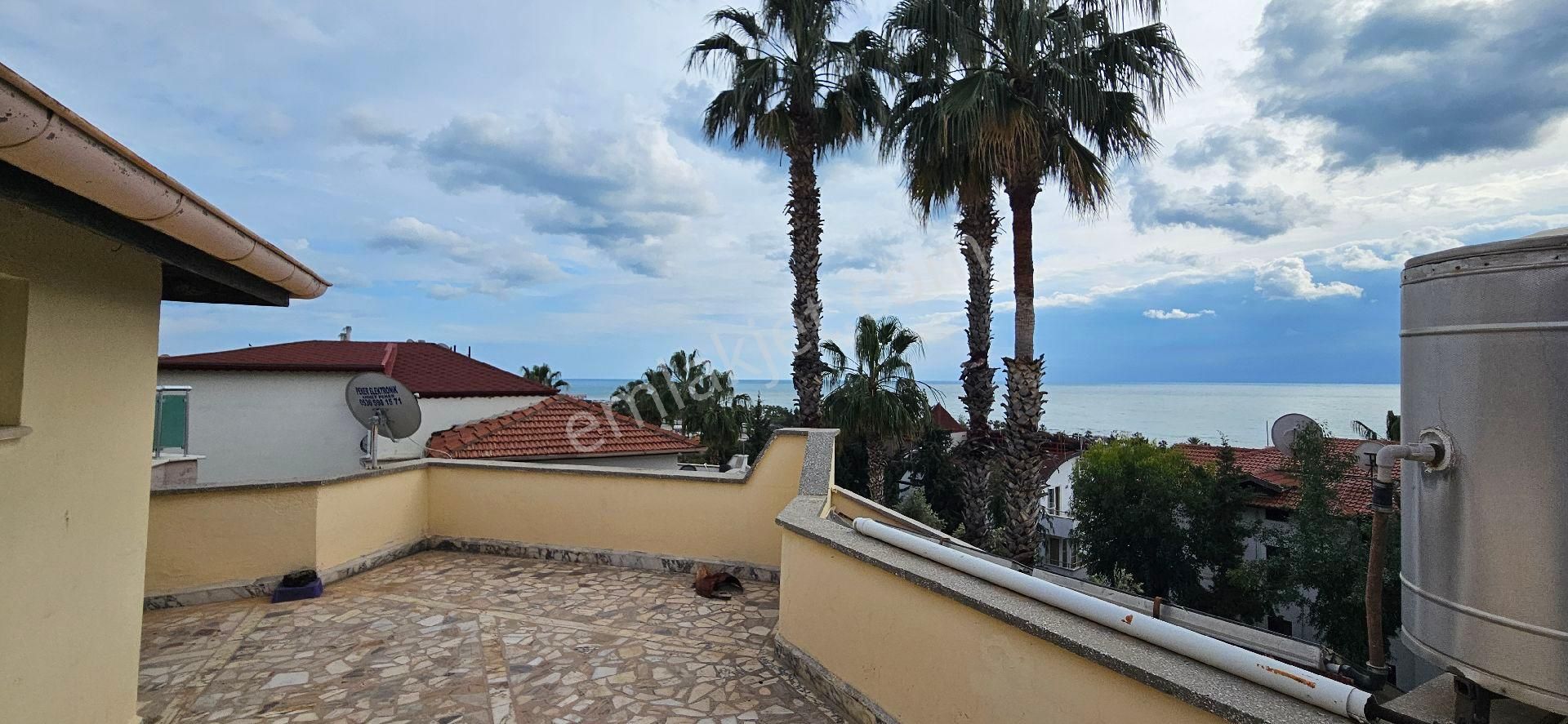 Alanya Türkler Mah. Deniz Manzaralı Satılık Site İçinde Havuzlu 3+1 Villa - Görsel 4