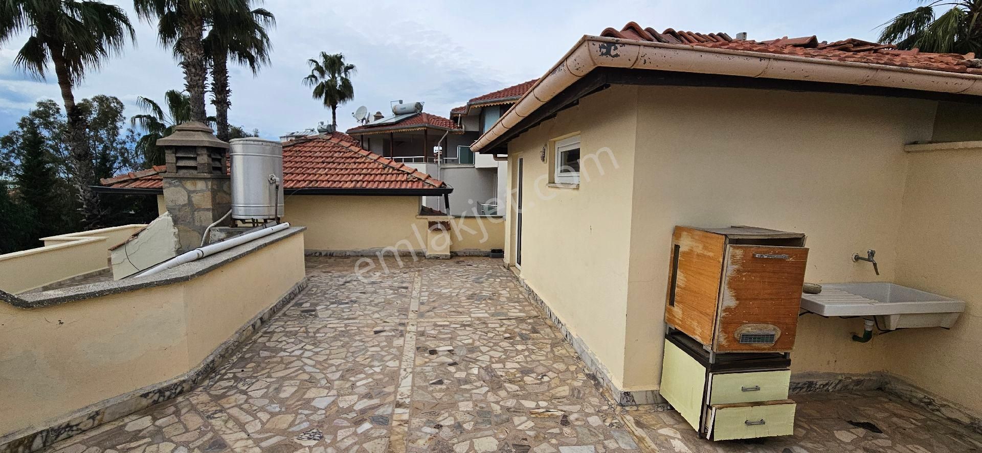 Alanya Türkler Mah. Deniz Manzaralı Satılık Site İçinde Havuzlu 3+1 Villa - Görsel 6