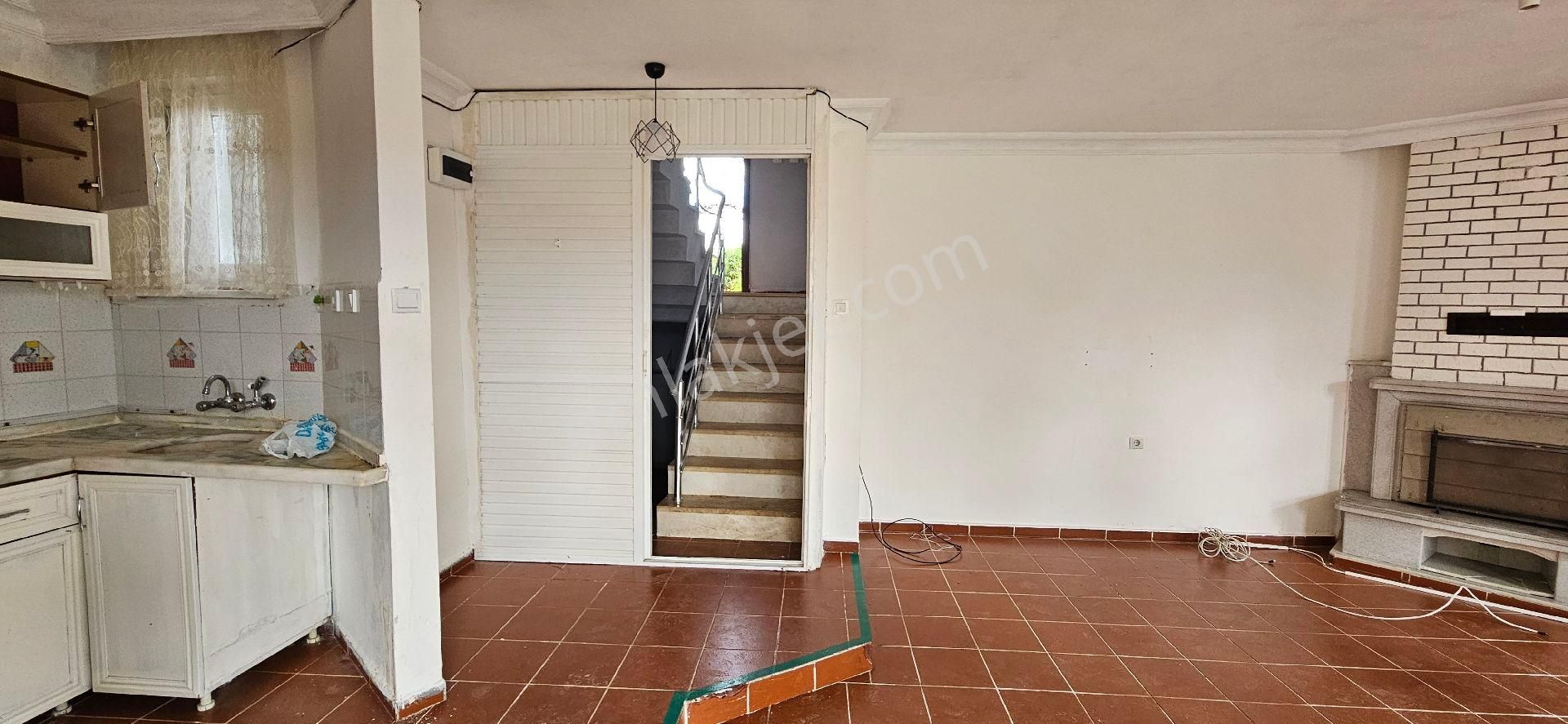 Alanya Türkler Mah. Deniz Manzaralı Satılık Site İçinde Havuzlu 3+1 Villa - Görsel 15