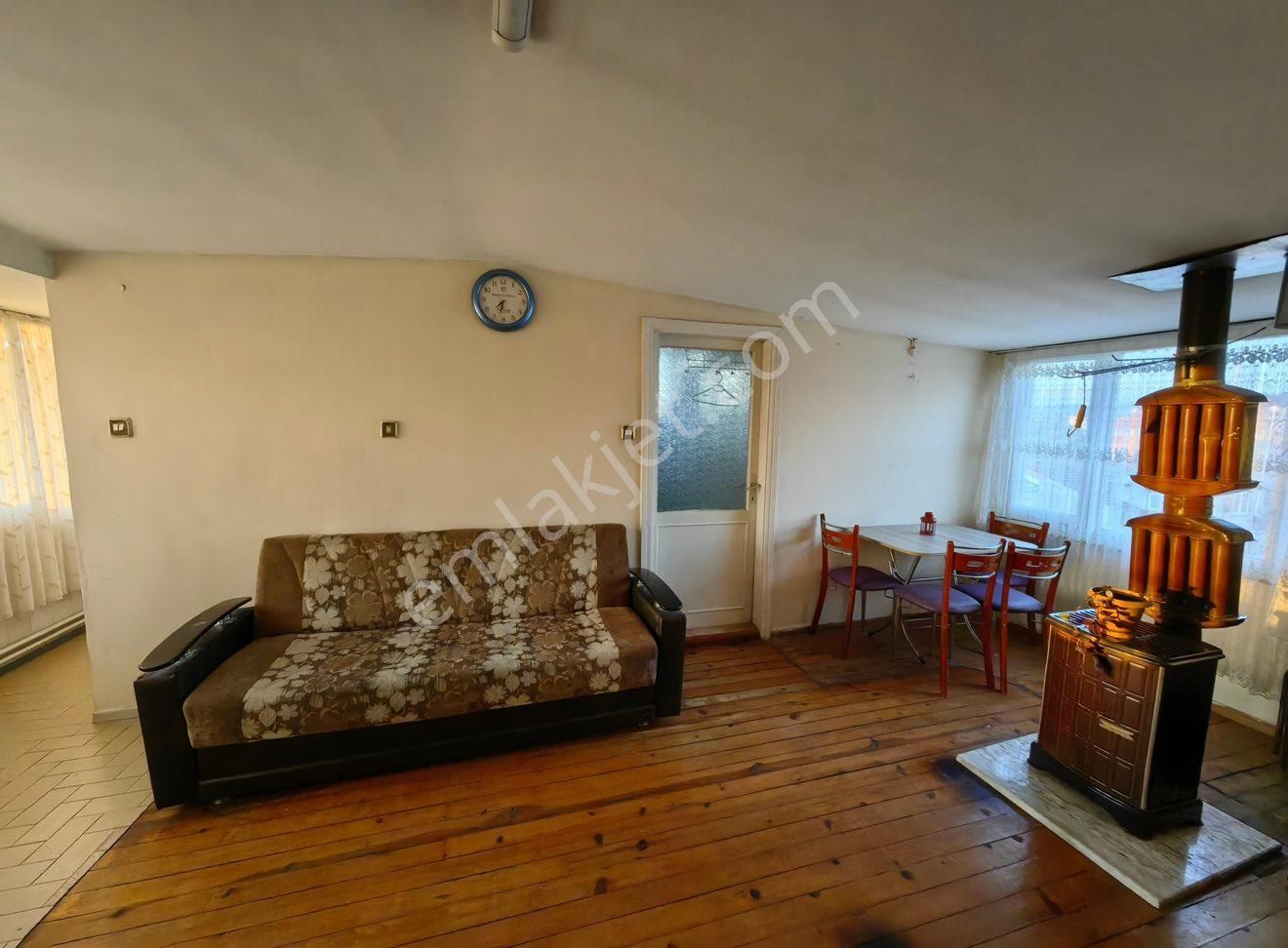 1+1 Kullanışlı Daire - Görsel 12