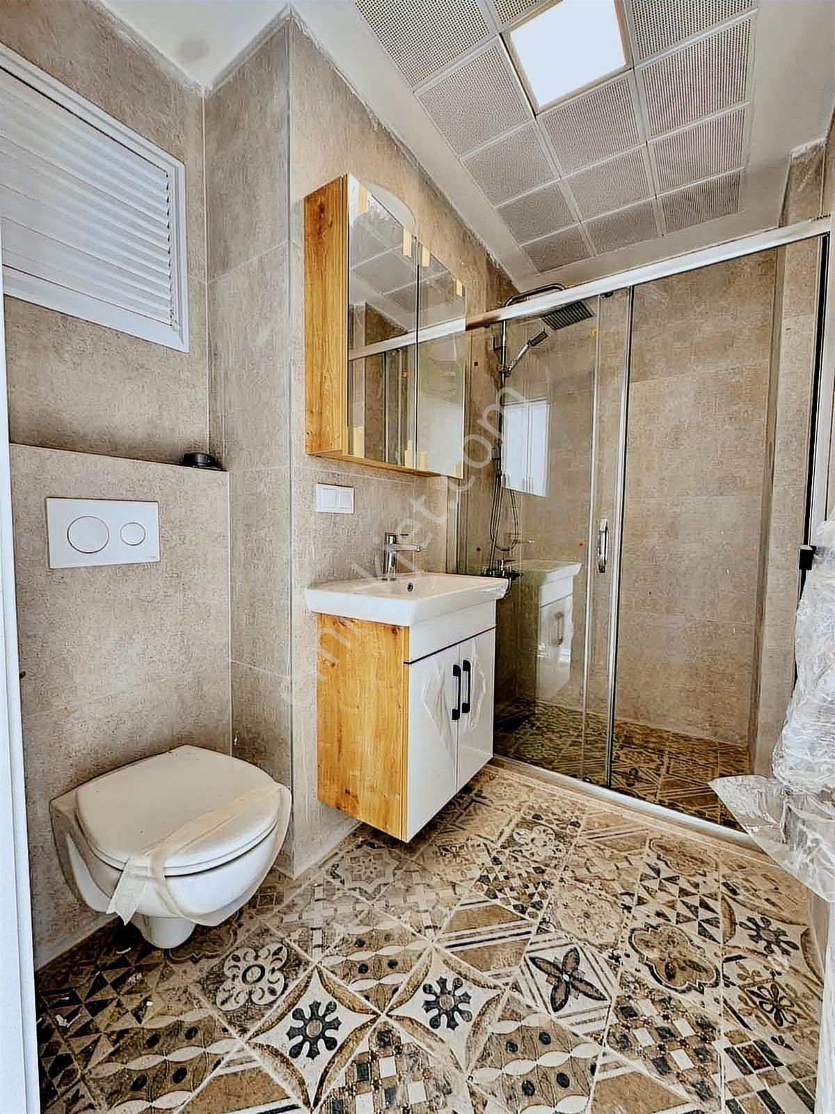 Kuşadası'nda 7/24 Güvenlikli Havuzlu Sitede Satılık 3+1 Villa - Görsel 21