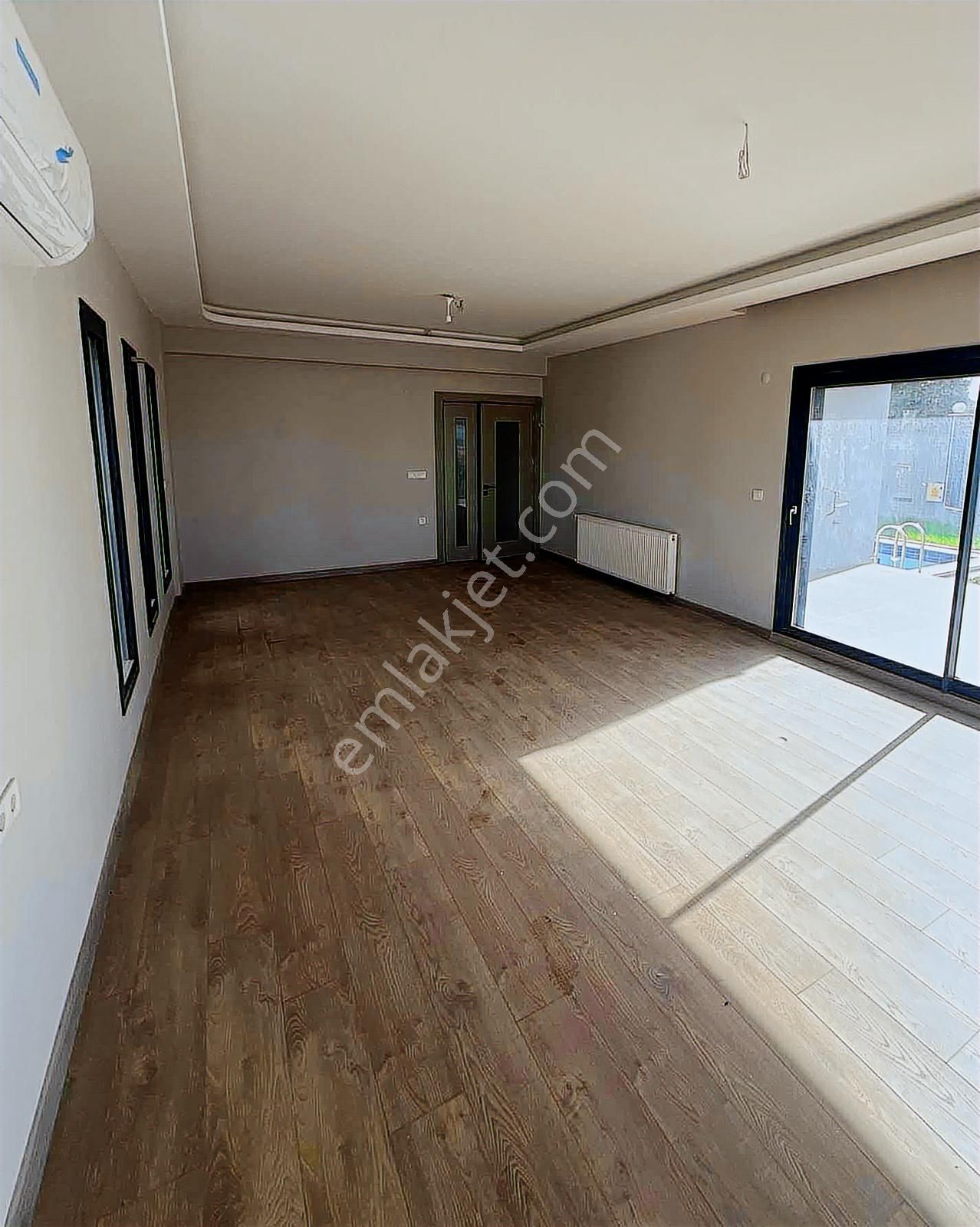 Kuşadası Soğucak'ta Satılık Özel Havuzlu 4+1 Villa - Görsel 9