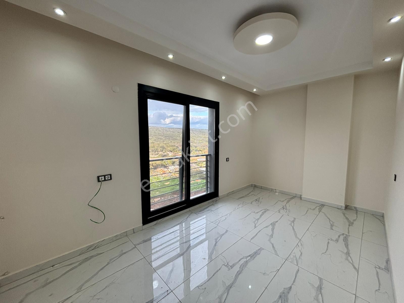 Didim Cumhuriyet Mahallesi’nde – Önü Hazine Arazisi, Yanı Park – 2+1 - Görsel 11