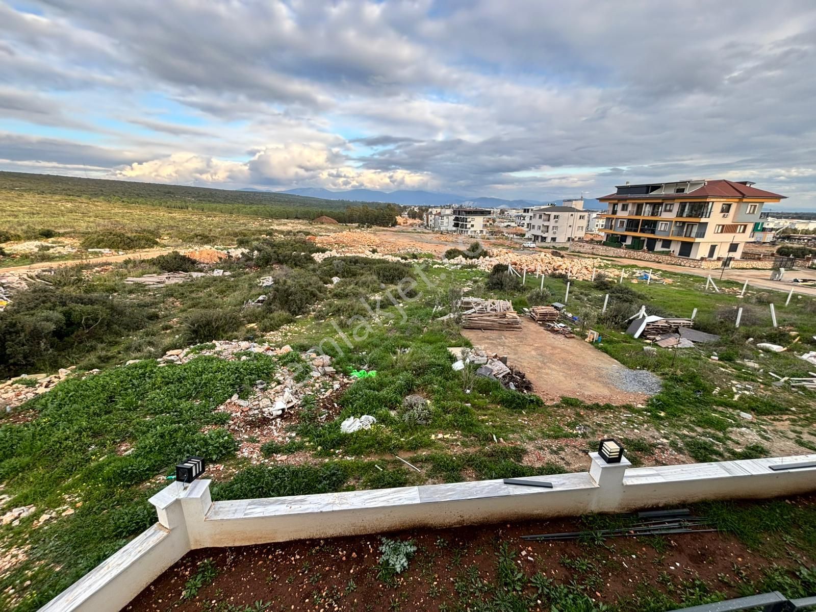 Didim Cumhuriyet Mahallesi’nde – Önü Hazine Arazisi, Yanı Park – 2+1 - Görsel 5