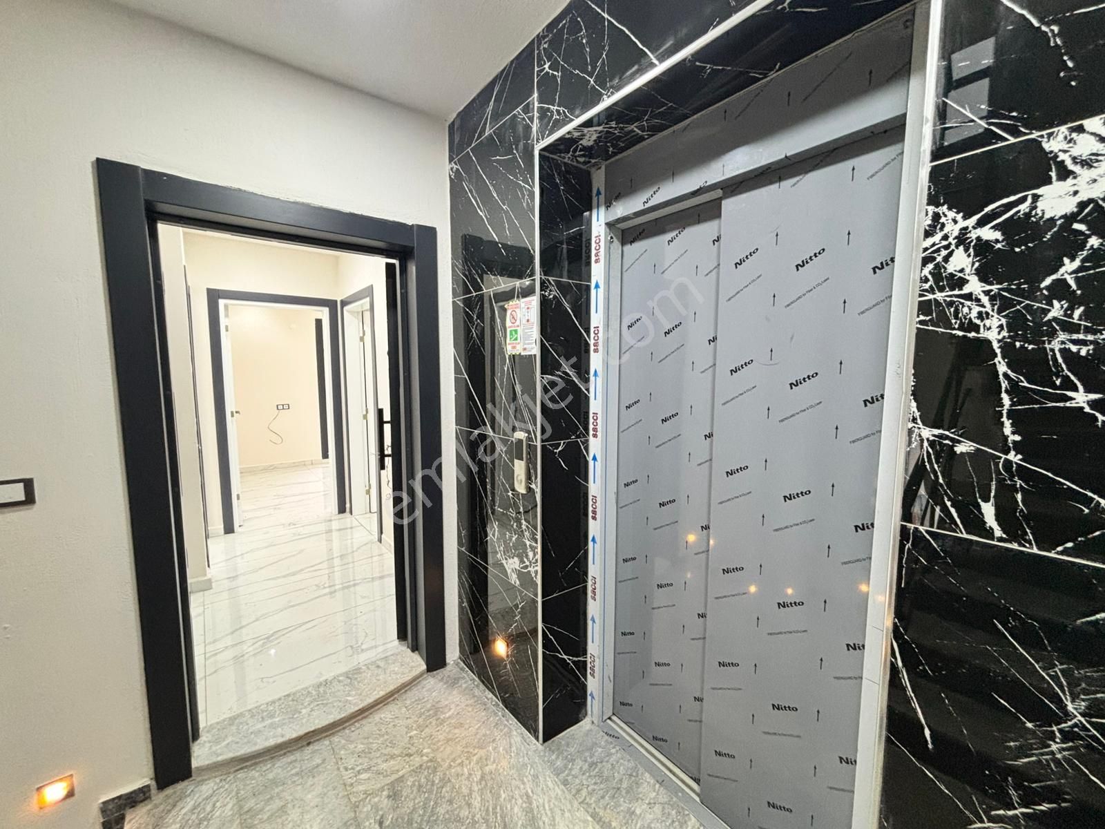 Didim Cumhuriyet Mahallesi’nde – Önü Hazine Arazisi, Yanı Park – 2+1 - Görsel 3