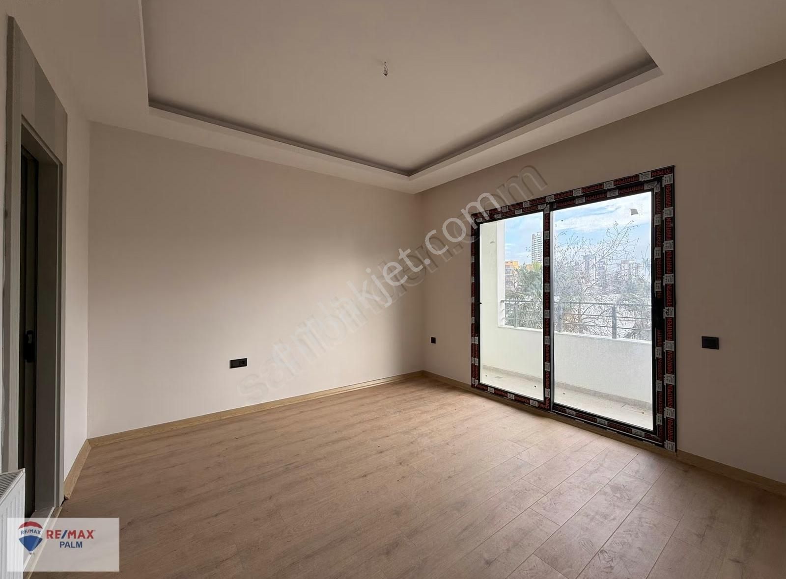 Remax Palm'den Yaşardoğuda Geniş 2+1 Amerikan Mutfak Sıfır Daire - Görsel 24