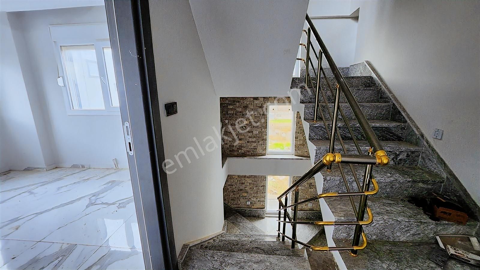 Era Angel'dan Ayvalık'ta 4+1 Denize Yakın Tam Müstakil Villa - Görsel 23