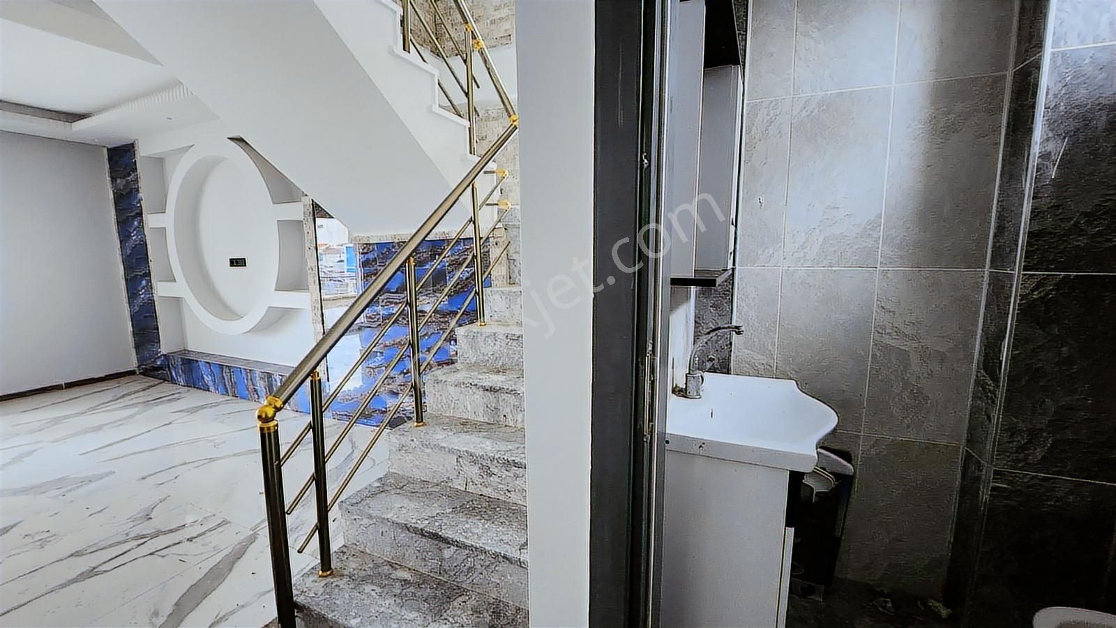 Era Angel'dan Ayvalık'ta 4+1 Denize Yakın Tam Müstakil Villa - Görsel 17
