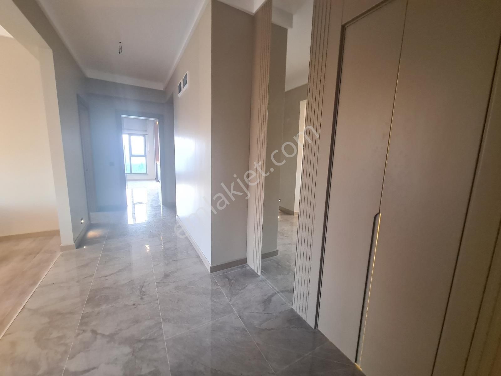 Ege Mahallesinde Lüks Site İçerisinde 3+1 Daire Realty Gate'ten - Görsel 12
