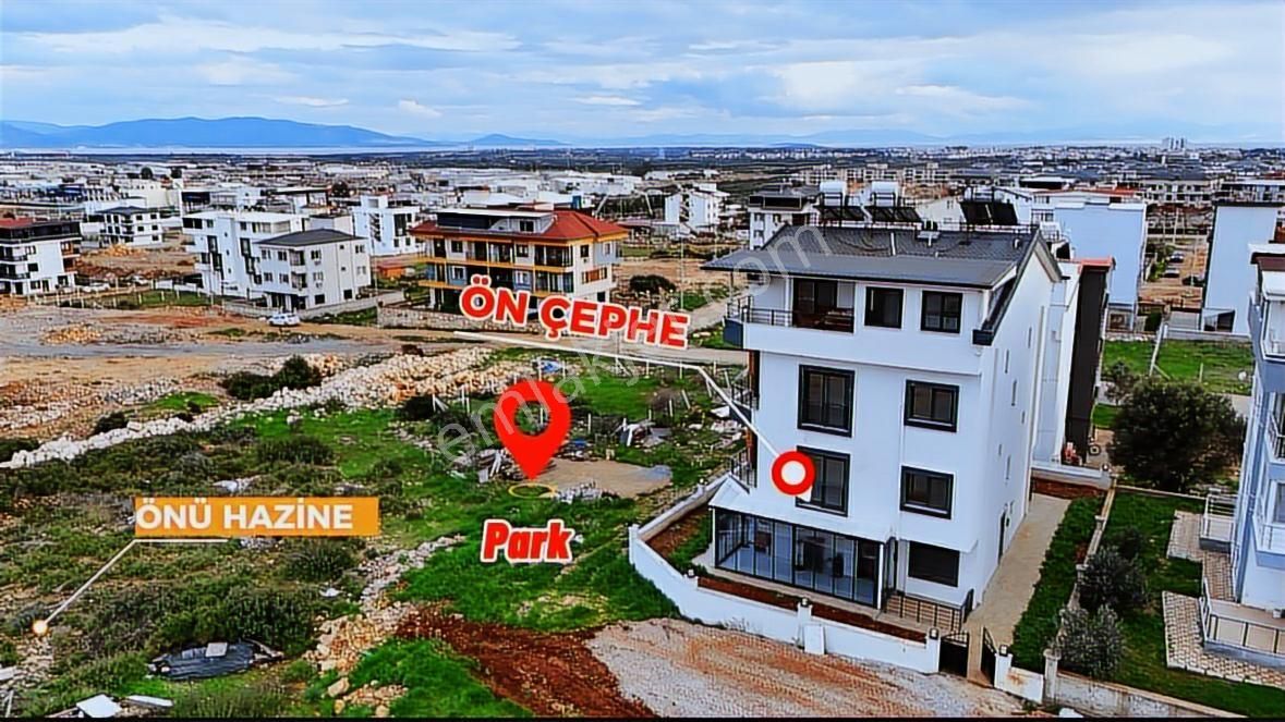 Didim Cumhuriyet Mahallesinde Önü Hazine Arazisi, Yanı Park