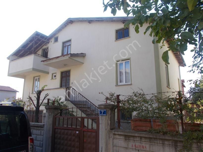 Satılık Bahçeli Müstakil Ev - Görsel 2