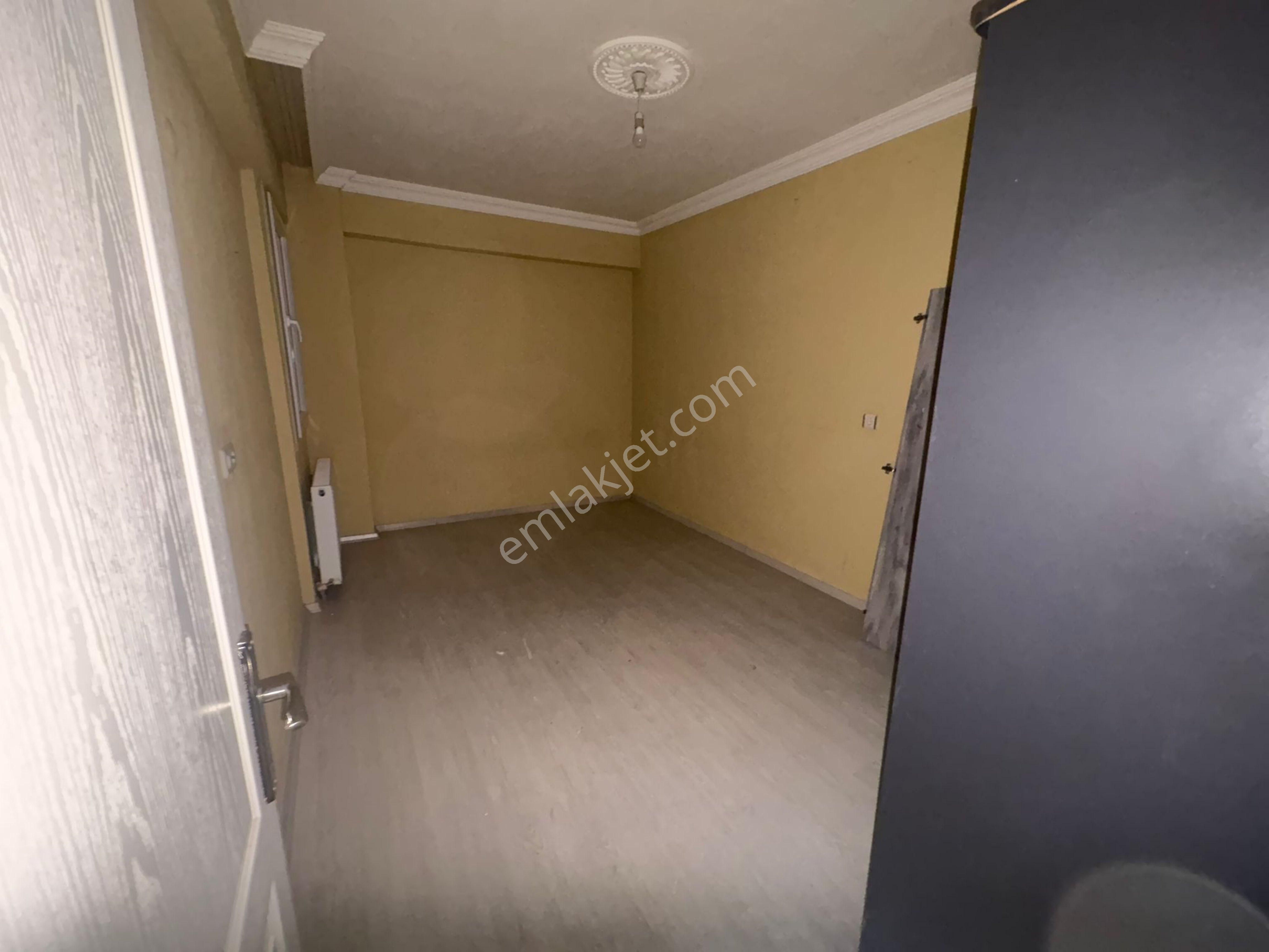 Azur Gayrimenkul Ara Kat D.gazlı 2+1 Kiralık - Görsel 8